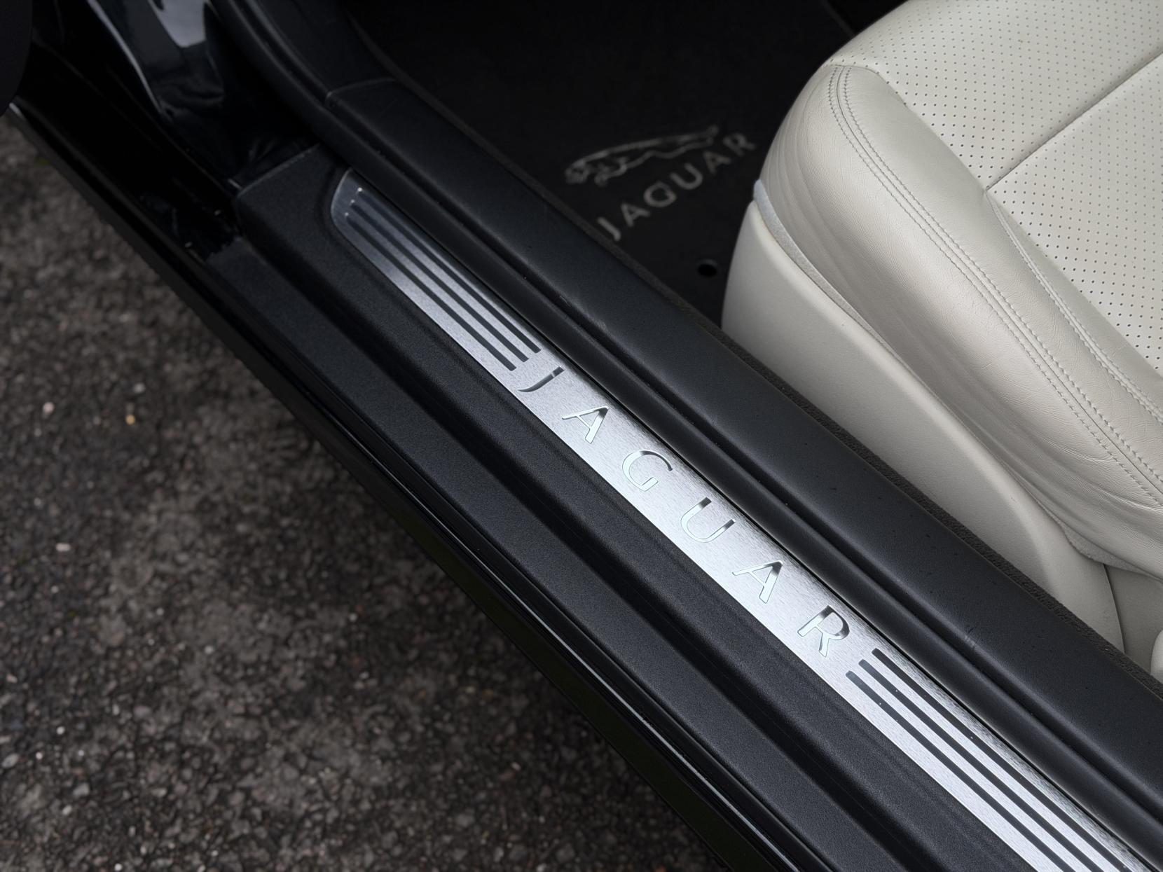 Jaguar XKR 5.0 V8 Coupe 2dr Petrol Auto Euro 5 (510 ps)