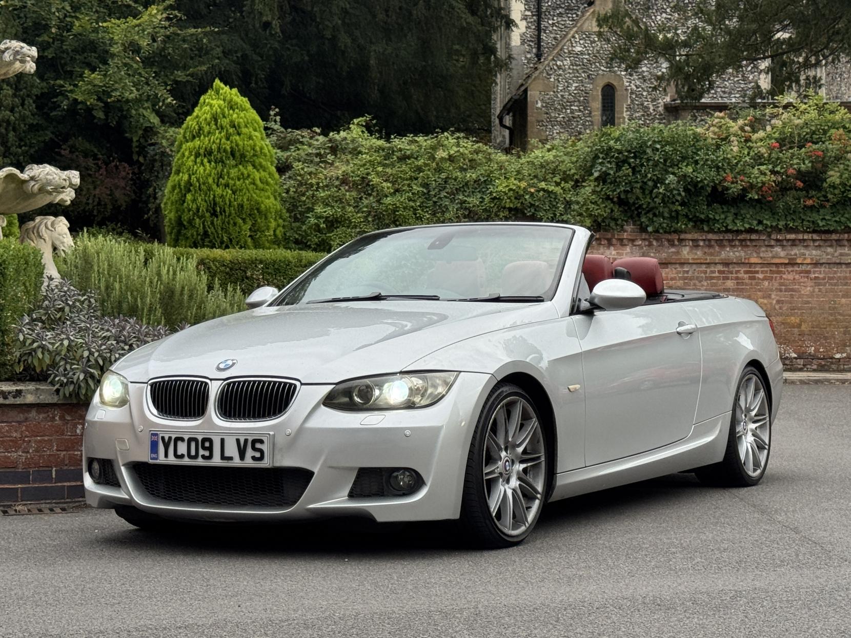 BMW 3 Series 3.0 325i M Sport Highline Convertible 2dr Petrol Steptronic Euro 4 (218 ps)