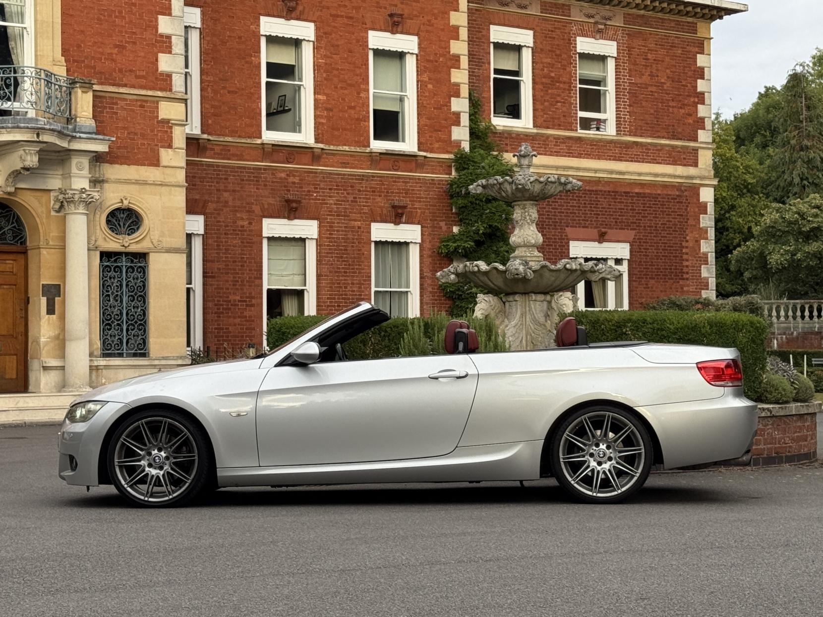 BMW 3 Series 3.0 325i M Sport Highline Convertible 2dr Petrol Steptronic Euro 4 (218 ps)
