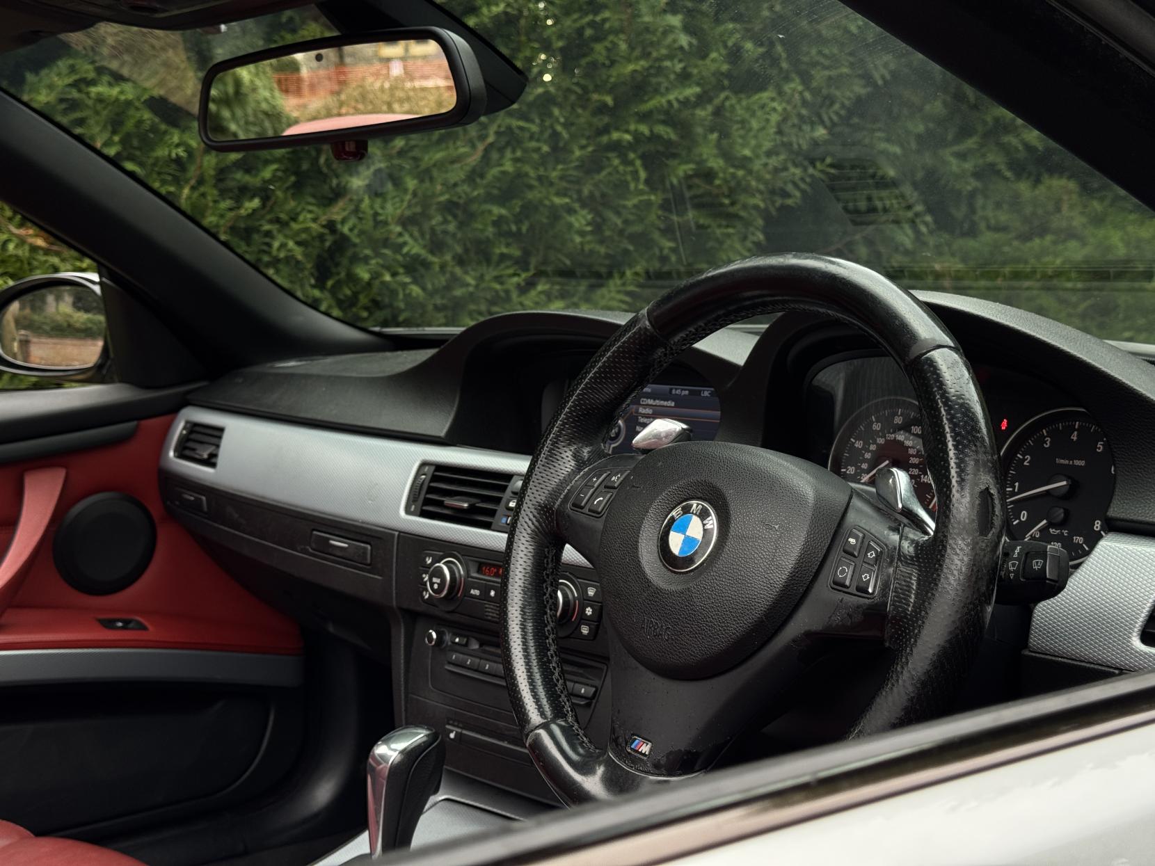 BMW 3 Series 3.0 325i M Sport Highline Convertible 2dr Petrol Steptronic Euro 4 (218 ps)