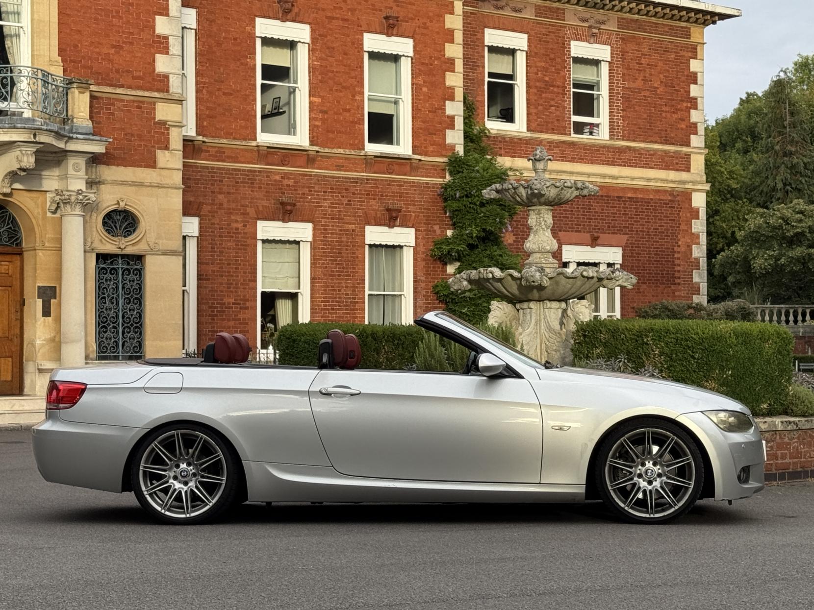 BMW 3 Series 3.0 325i M Sport Highline Convertible 2dr Petrol Steptronic Euro 4 (218 ps)