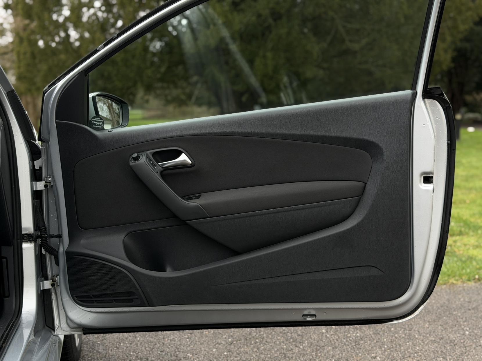 Volkswagen Polo 1.2 TSI SEL Hatchback 3dr Petrol Manual Euro 5 (105 ps)