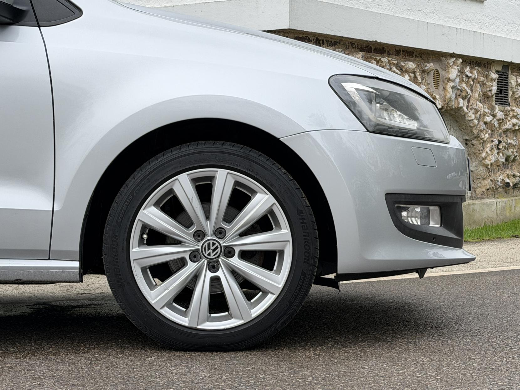 Volkswagen Polo 1.2 TSI SEL Hatchback 3dr Petrol Manual Euro 5 (105 ps)