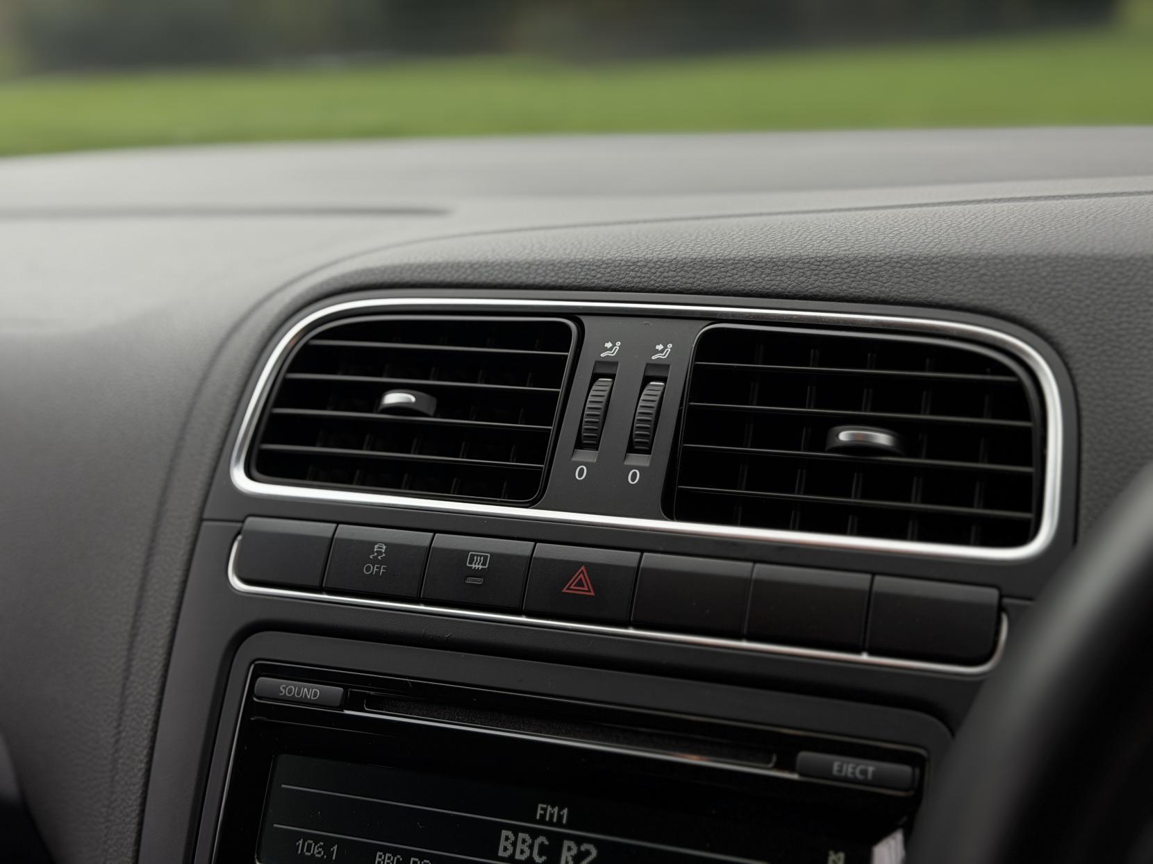 Volkswagen Polo 1.2 TSI SEL Hatchback 3dr Petrol Manual Euro 5 (105 ps)