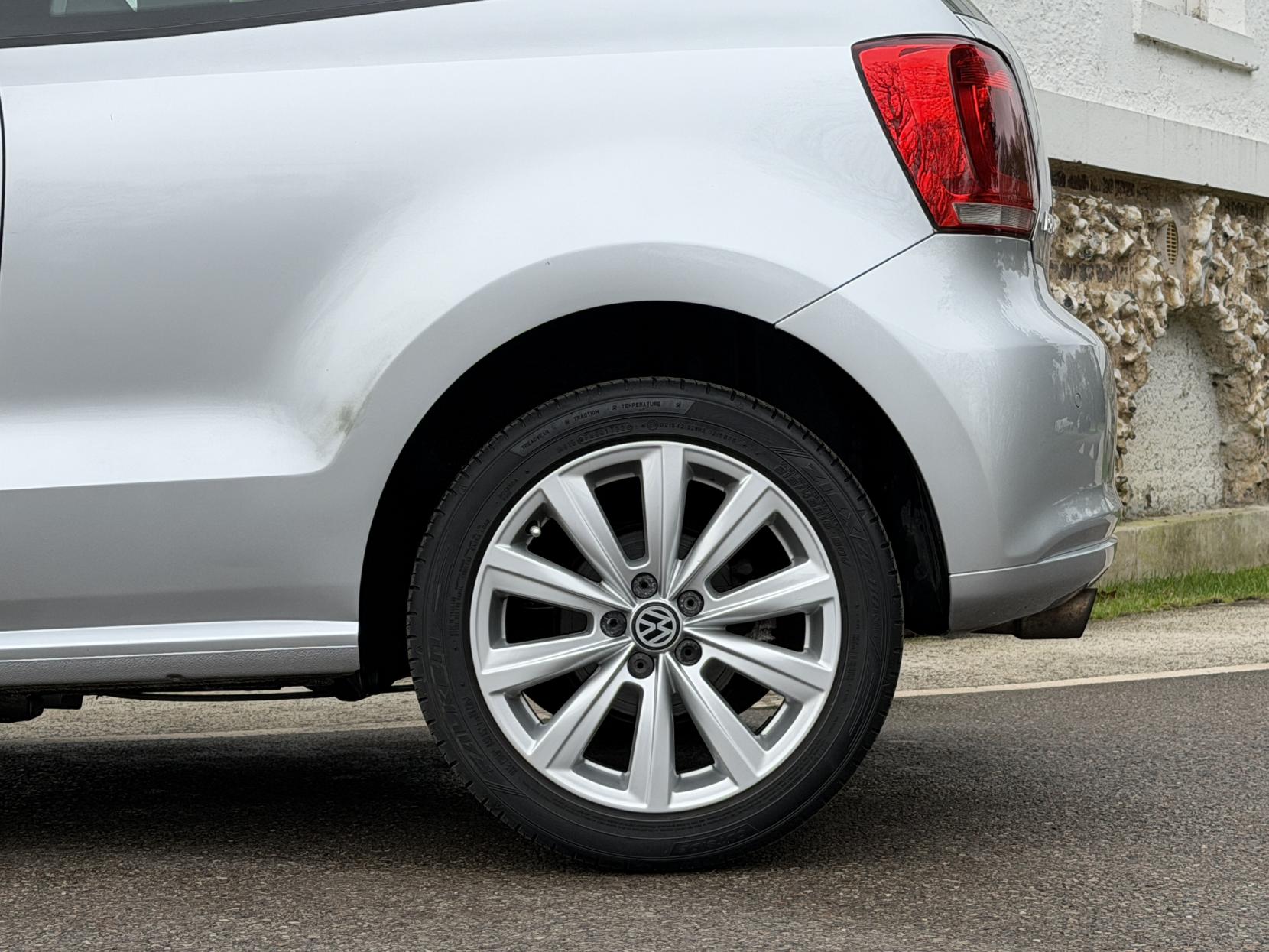 Volkswagen Polo 1.2 TSI SEL Hatchback 3dr Petrol Manual Euro 5 (105 ps)