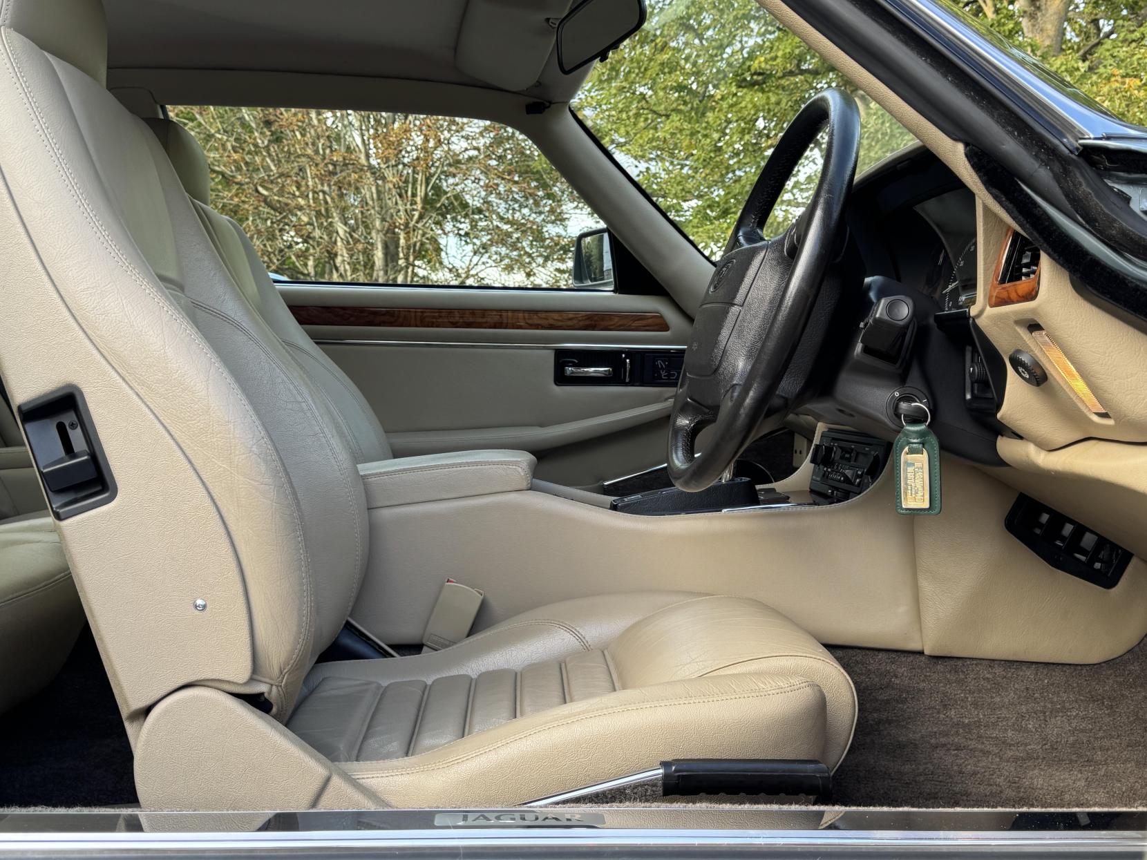 Jaguar XJS 4.0 Coupe 2dr Petrol Automatic (237 bhp)