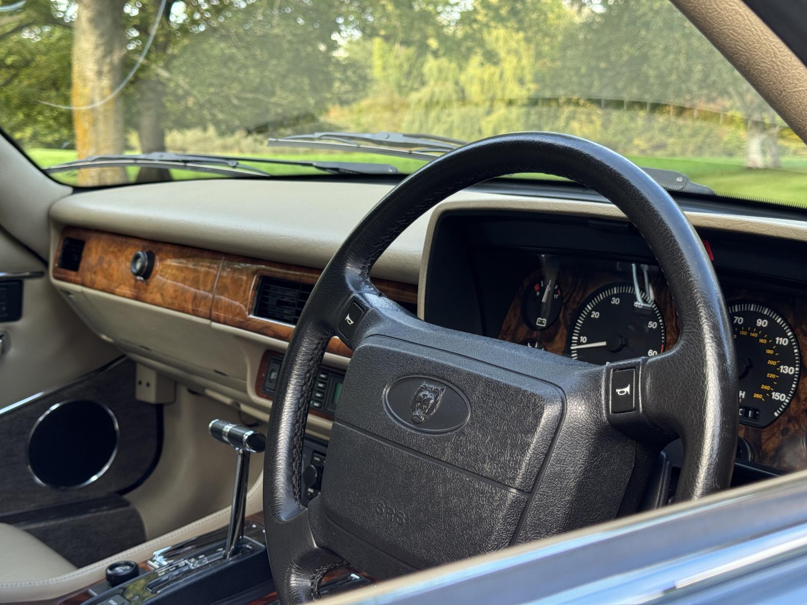 Jaguar XJS 4.0 Coupe 2dr Petrol Automatic (237 bhp)
