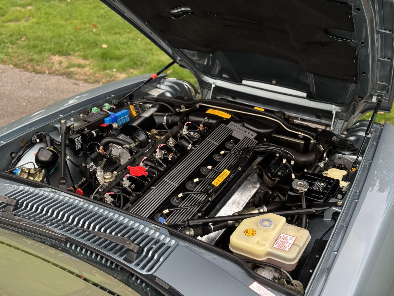 Jaguar XJS 4.0 Coupe 2dr Petrol Automatic (237 bhp)