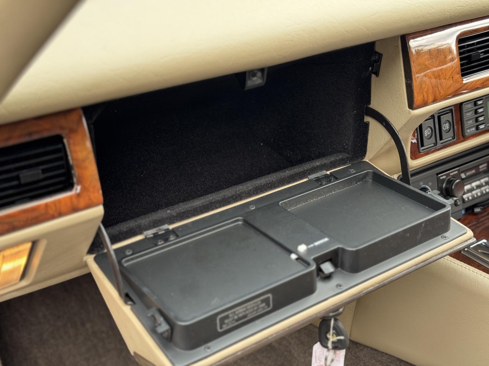 Jaguar XJS 4.0 Coupe 2dr Petrol Automatic (237 bhp)