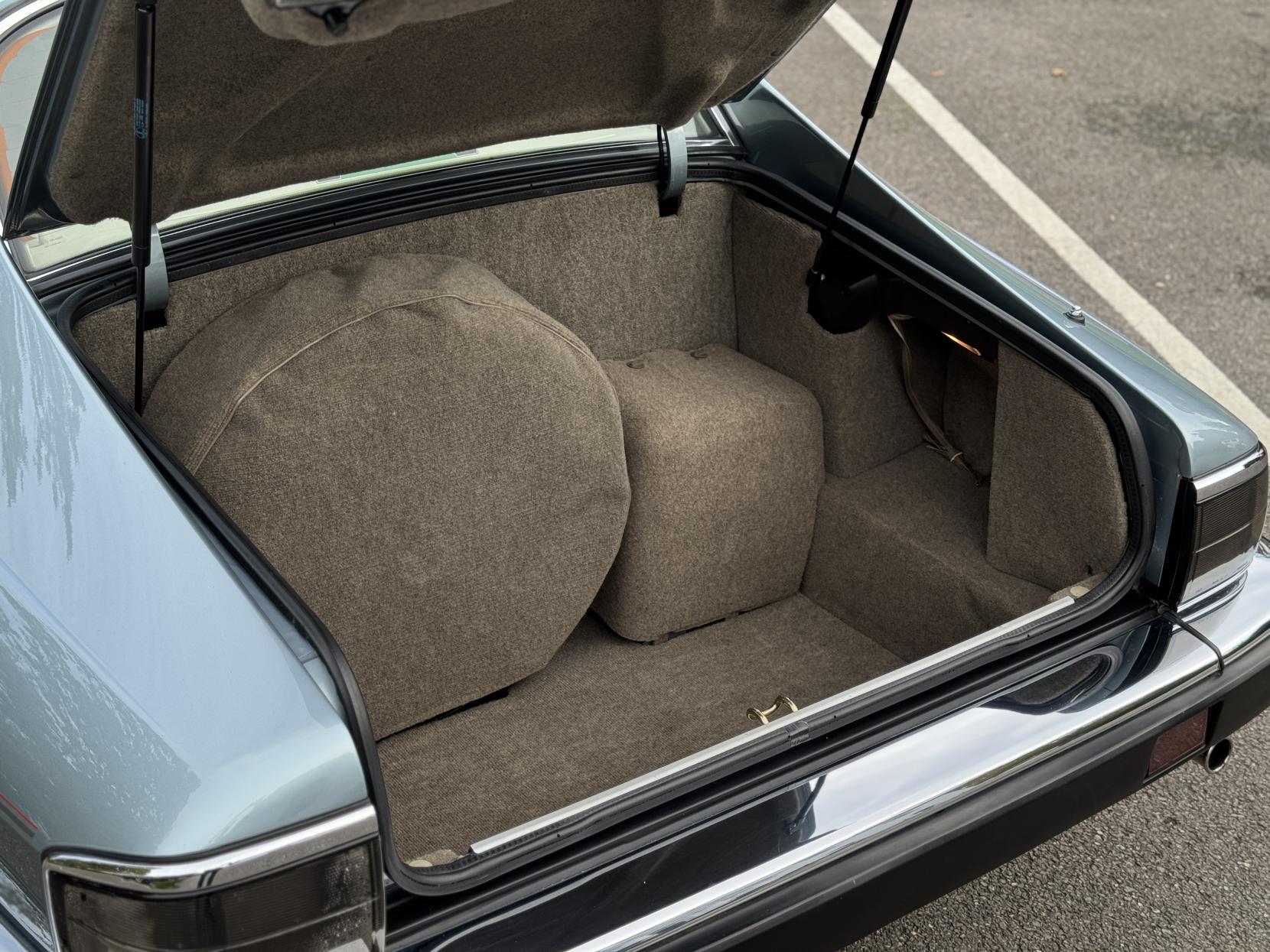Jaguar XJS 4.0 Coupe 2dr Petrol Automatic (237 bhp)