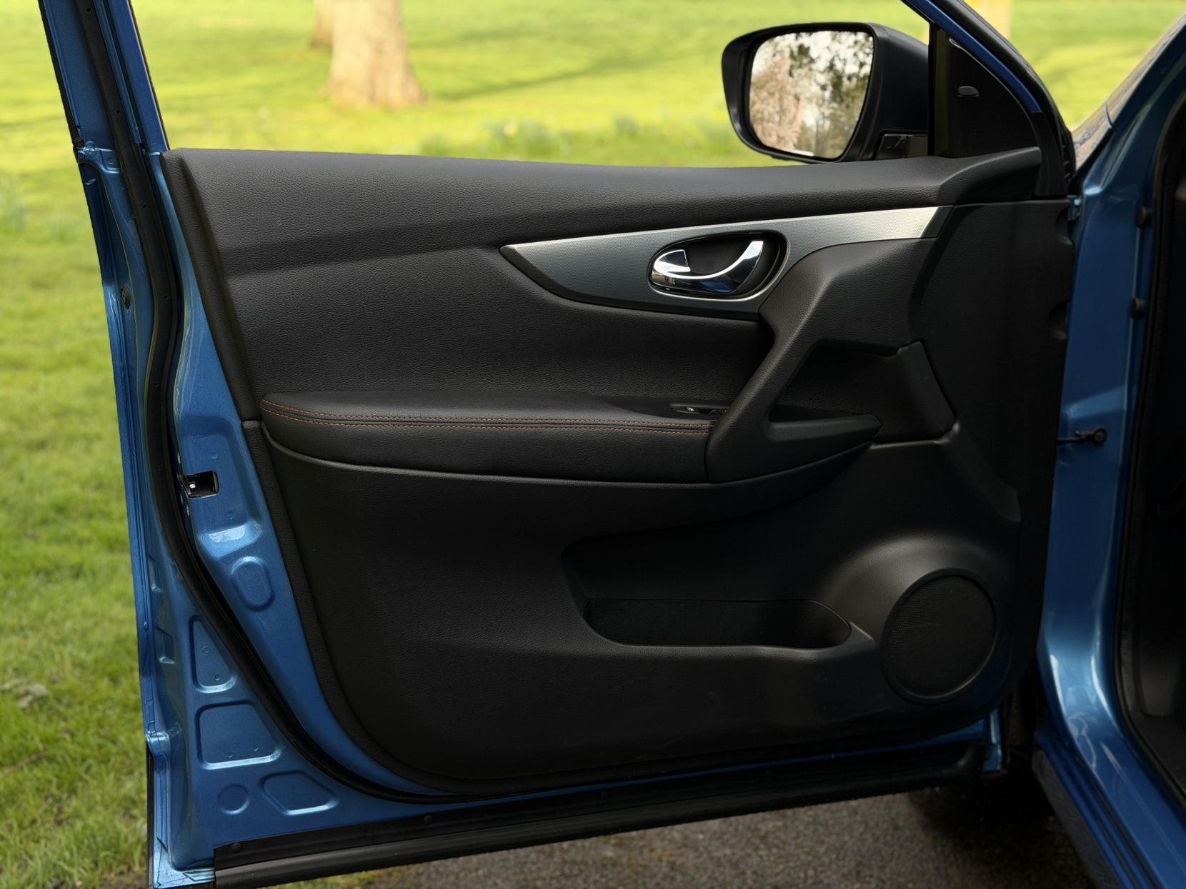 Nissan Qashqai 1.5 dCi N-Motion SUV 5dr Diesel Manual Euro 6 (s/s) (115 ps)