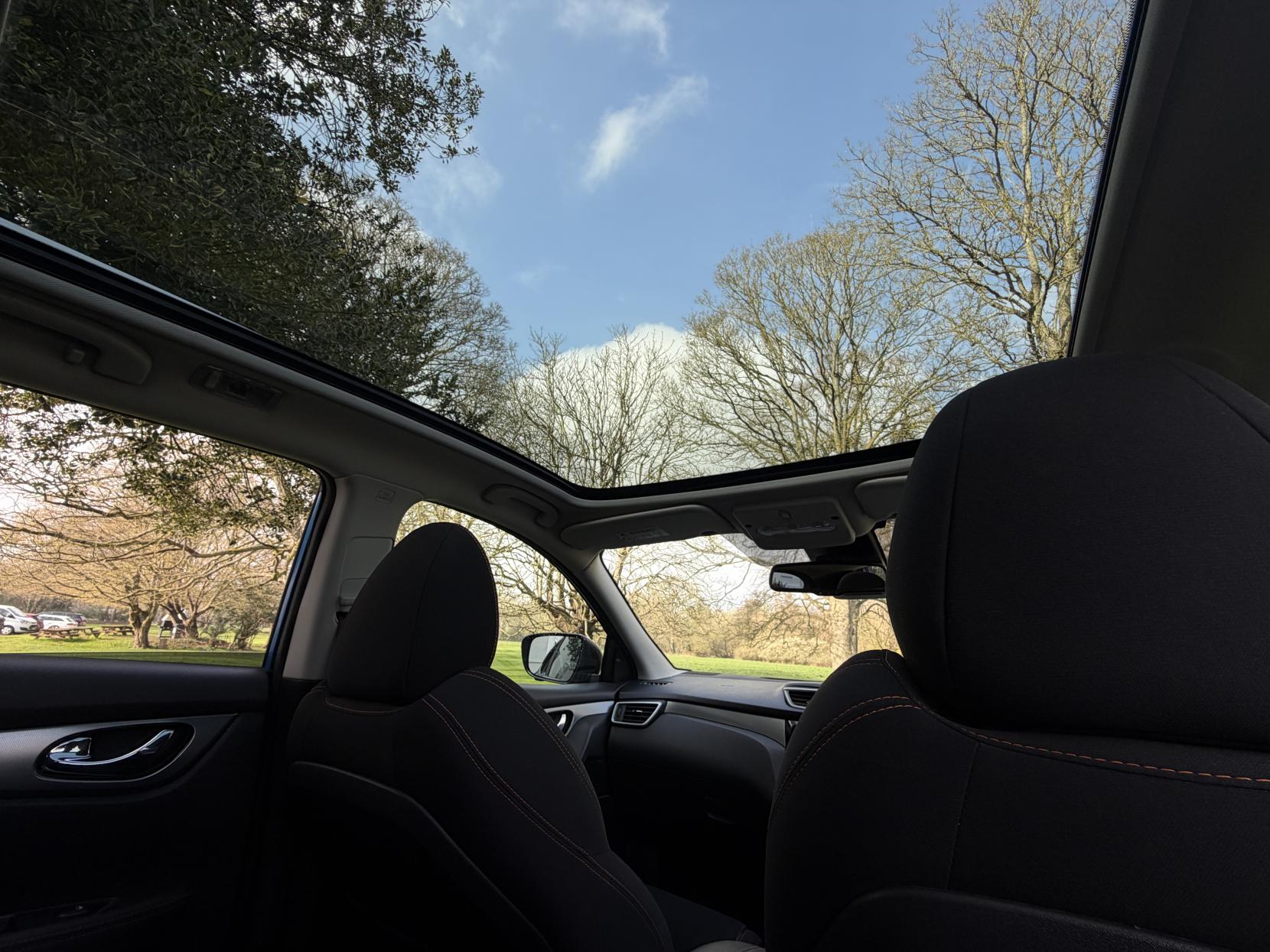 Nissan Qashqai 1.5 dCi N-Motion SUV 5dr Diesel Manual Euro 6 (s/s) (115 ps)