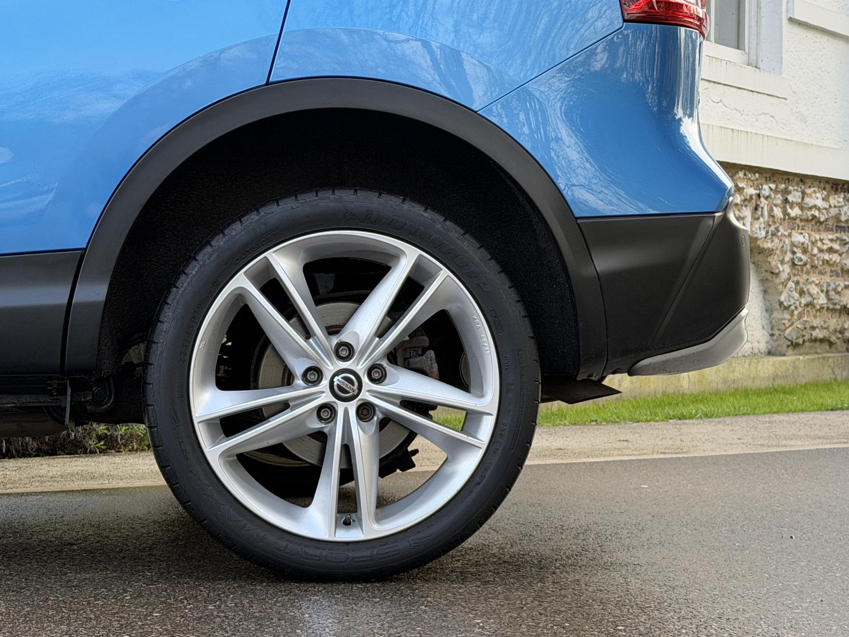 Nissan Qashqai 1.5 dCi N-Motion SUV 5dr Diesel Manual Euro 6 (s/s) (115 ps)