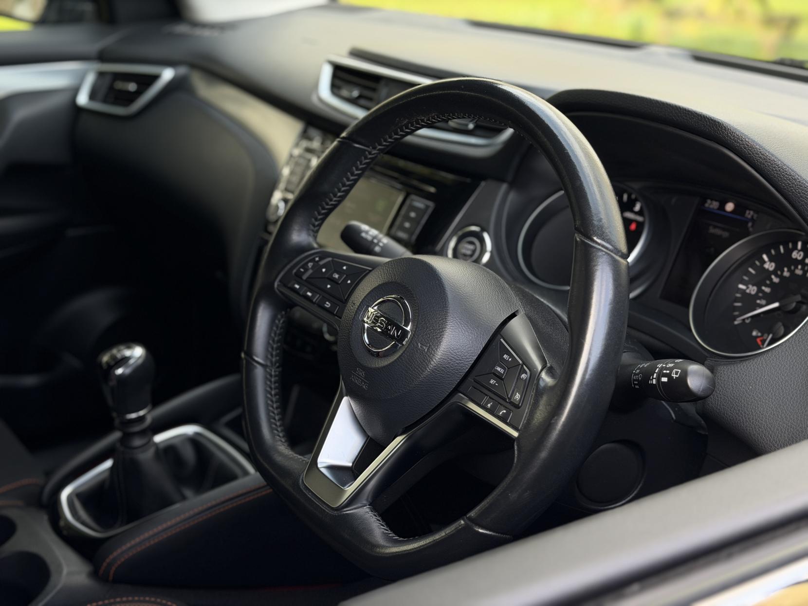 Nissan Qashqai 1.5 dCi N-Motion SUV 5dr Diesel Manual Euro 6 (s/s) (115 ps)