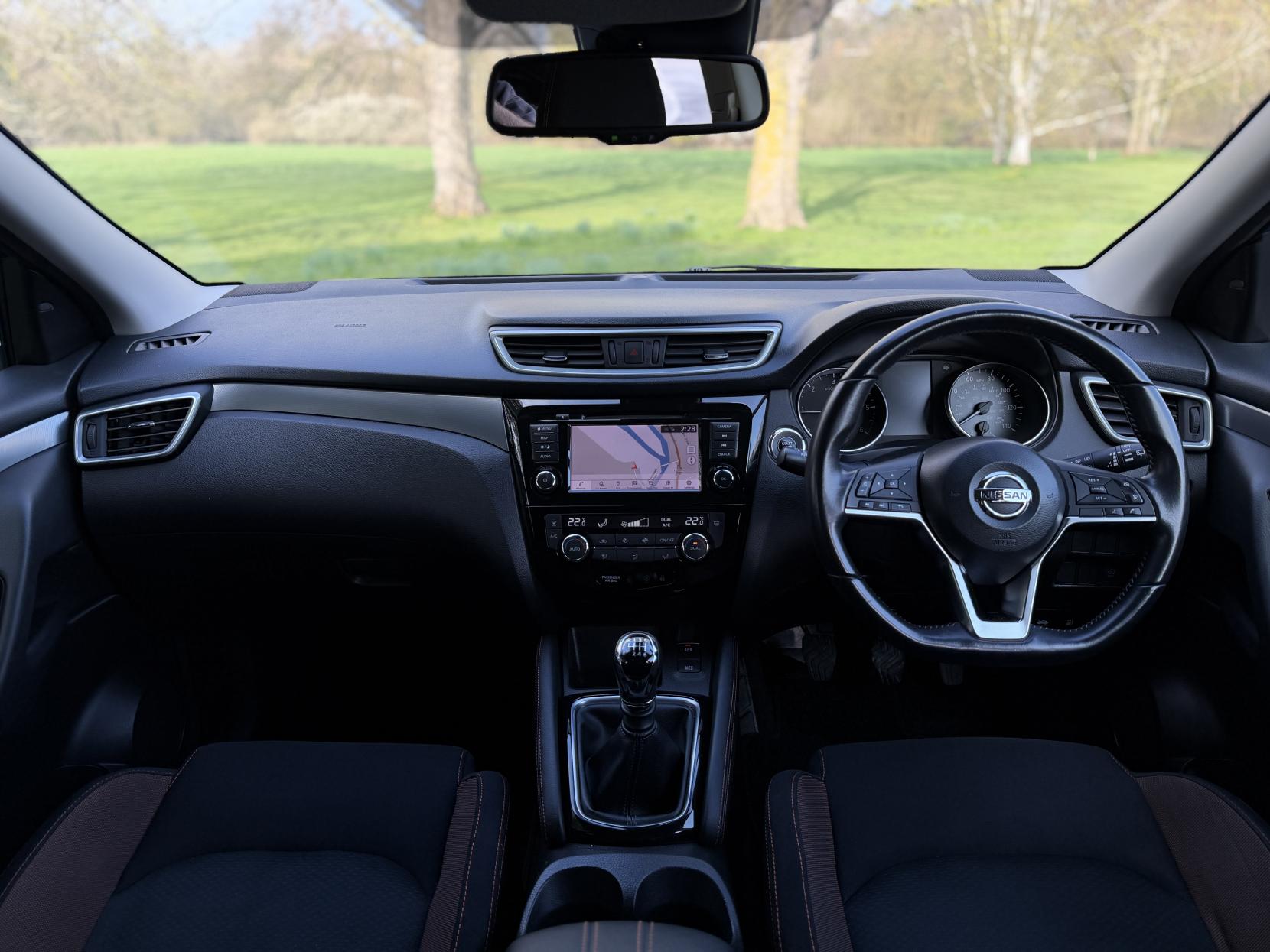 Nissan Qashqai 1.5 dCi N-Motion SUV 5dr Diesel Manual Euro 6 (s/s) (115 ps)