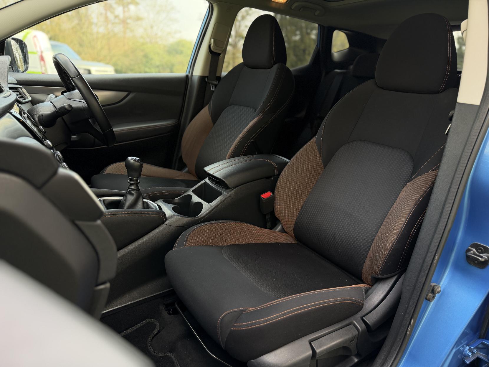 Nissan Qashqai 1.5 dCi N-Motion SUV 5dr Diesel Manual Euro 6 (s/s) (115 ps)