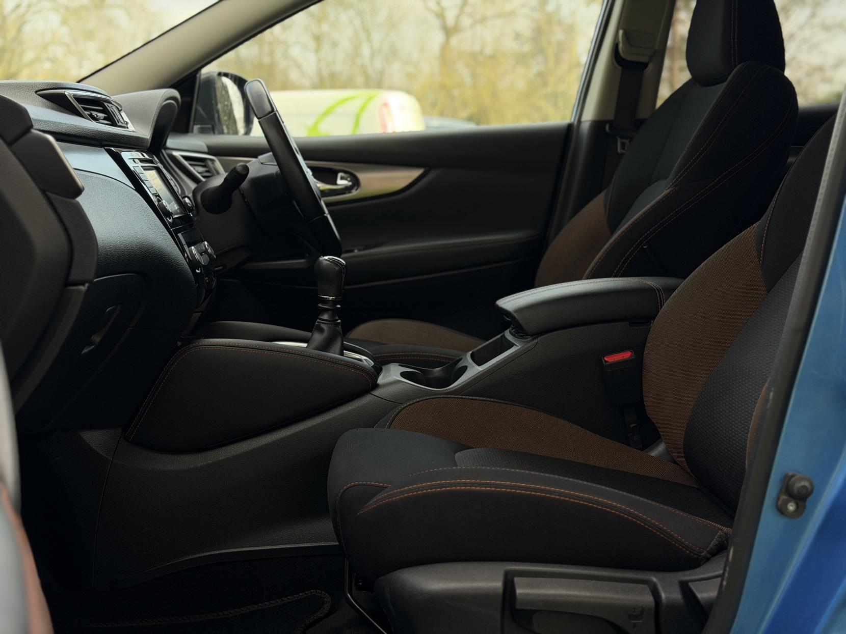 Nissan Qashqai 1.5 dCi N-Motion SUV 5dr Diesel Manual Euro 6 (s/s) (115 ps)