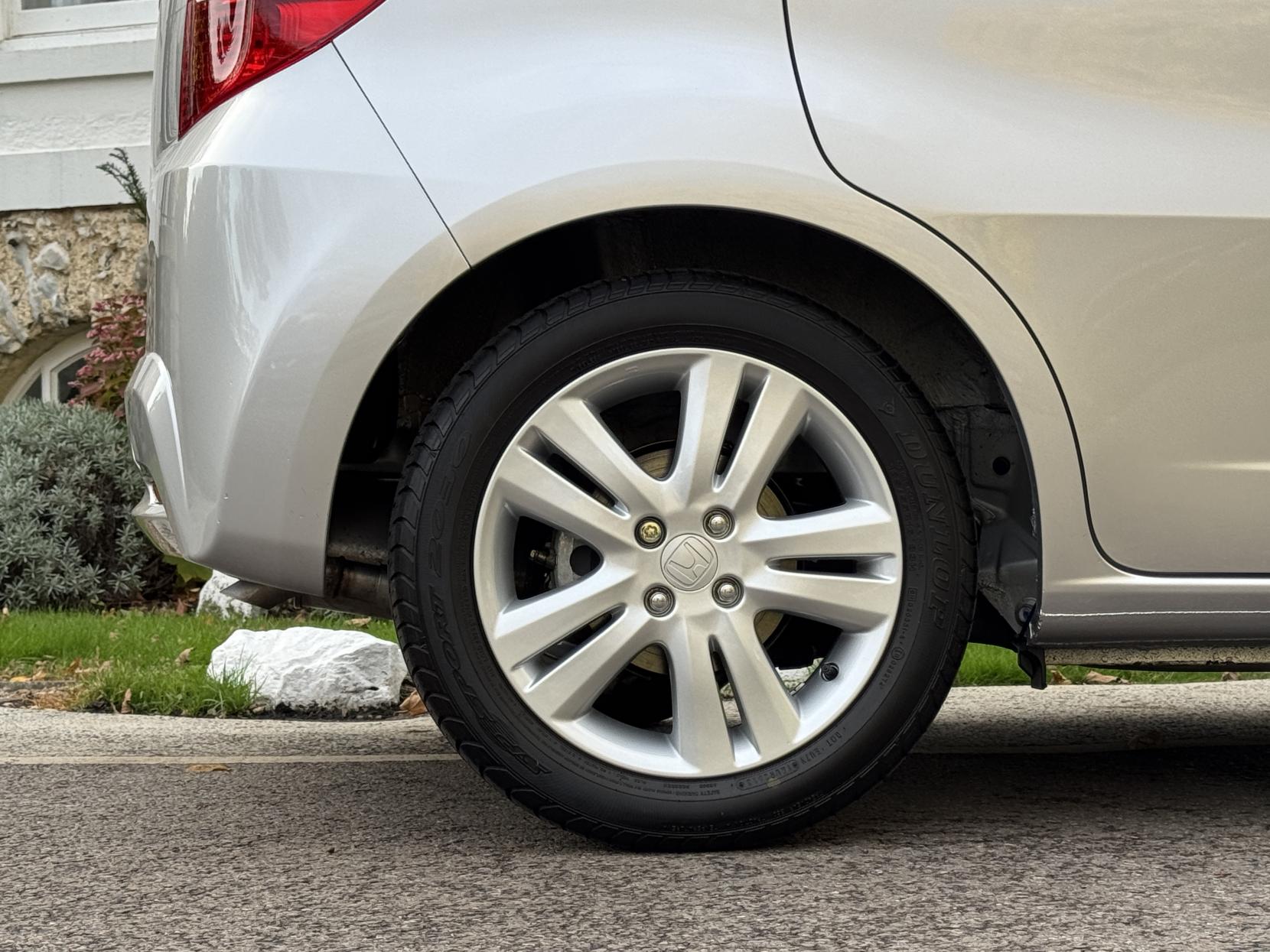 Honda Jazz 1.4 i-VTEC ES Plus Hatchback 5dr Petrol CVT Euro 5 (99 ps)