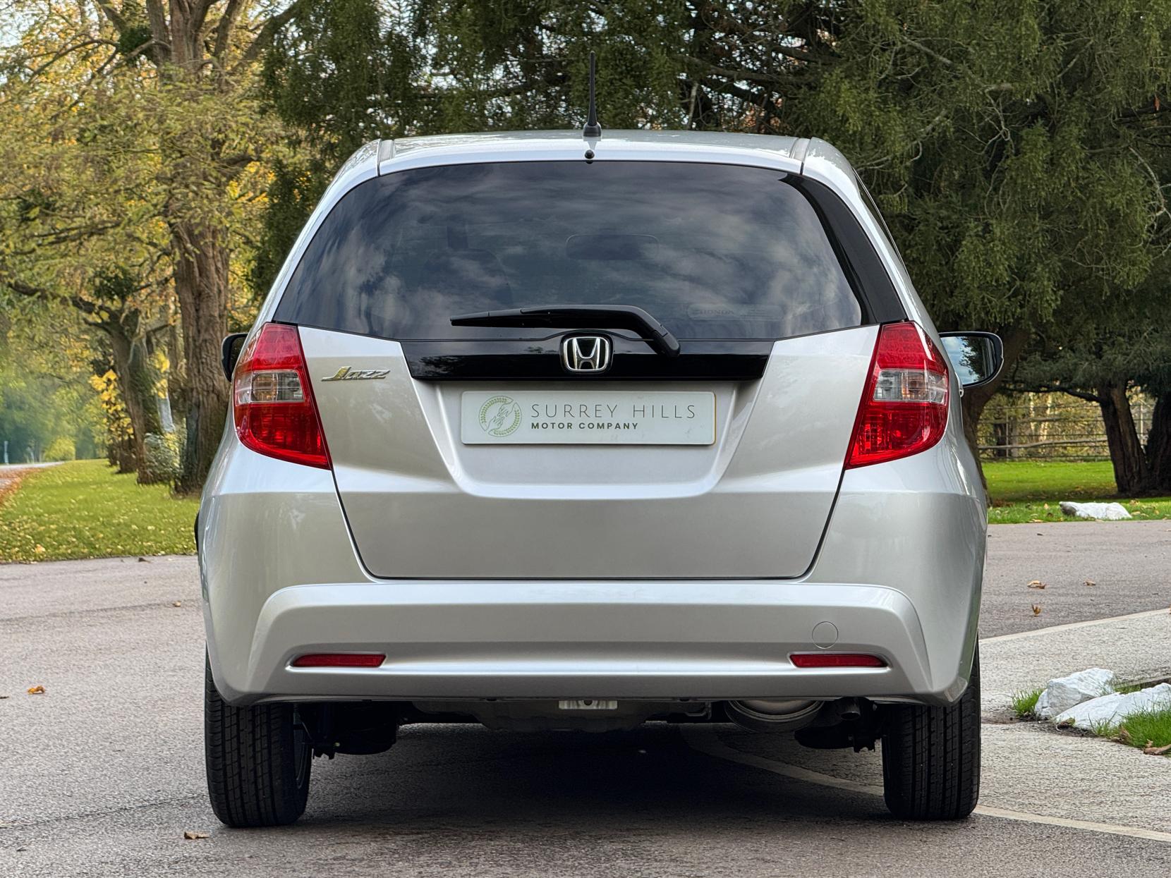 Honda Jazz 1.4 i-VTEC ES Plus Hatchback 5dr Petrol CVT Euro 5 (99 ps)