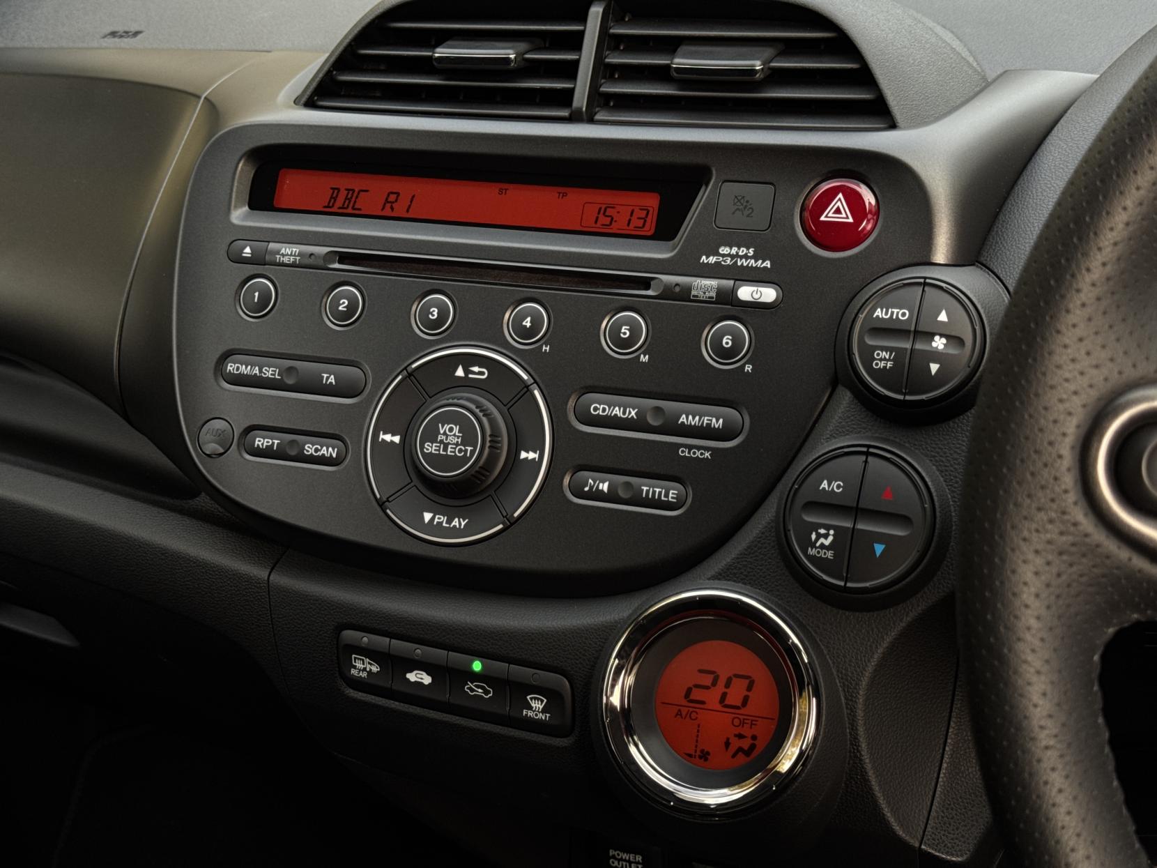 Honda Jazz 1.4 i-VTEC ES Plus Hatchback 5dr Petrol CVT Euro 5 (99 ps)