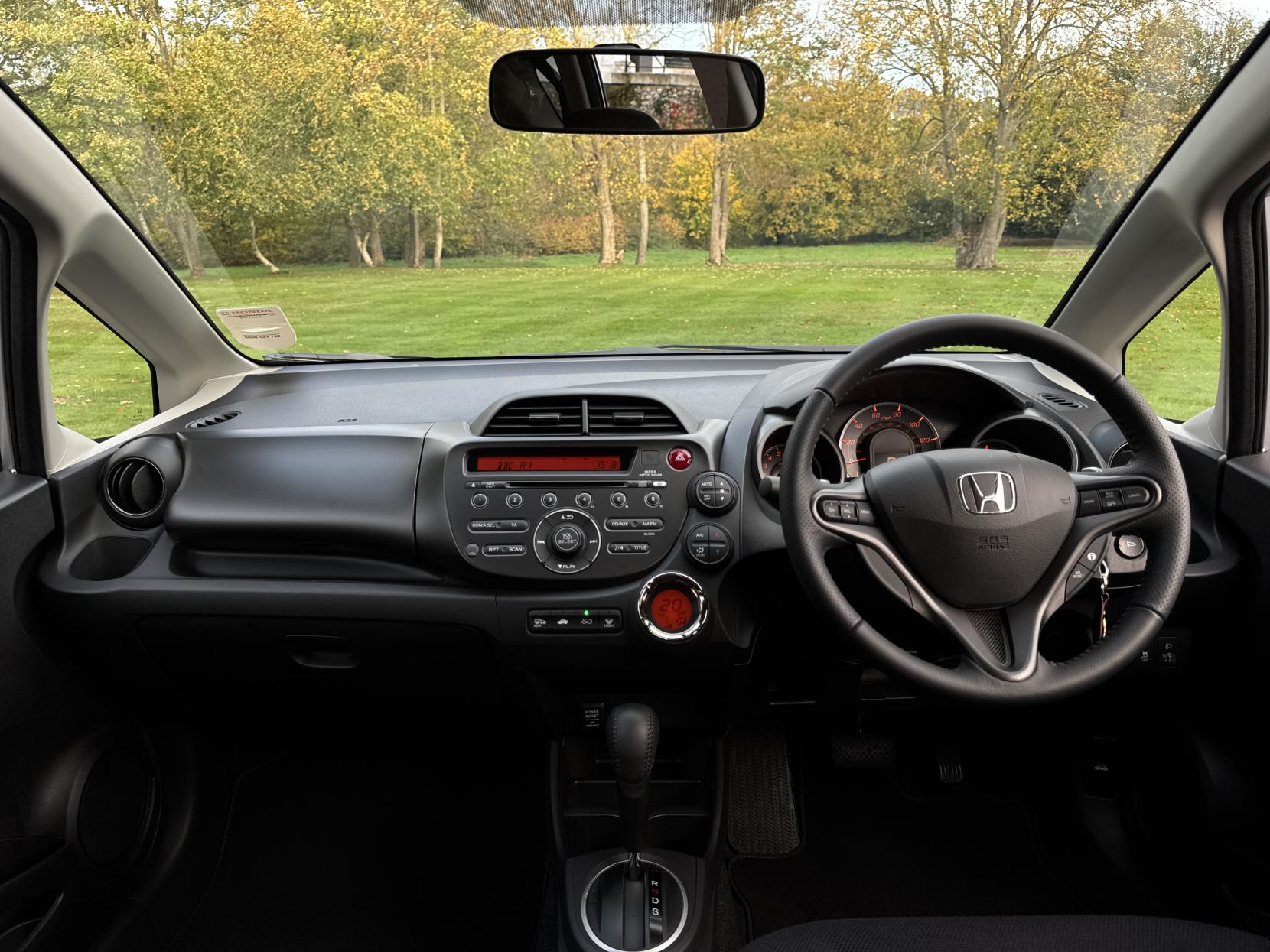 Honda Jazz 1.4 i-VTEC ES Plus Hatchback 5dr Petrol CVT Euro 5 (99 ps)