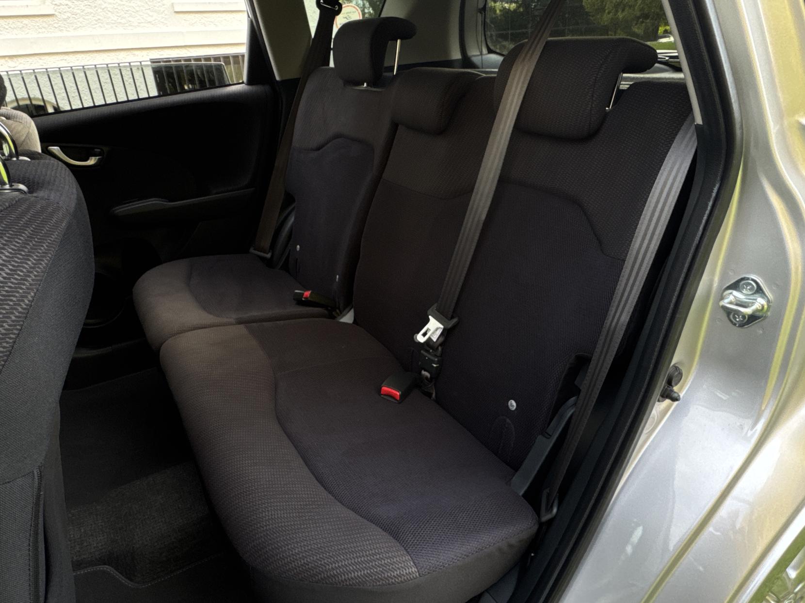 Honda Jazz 1.4 i-VTEC ES Plus Hatchback 5dr Petrol CVT Euro 5 (99 ps)