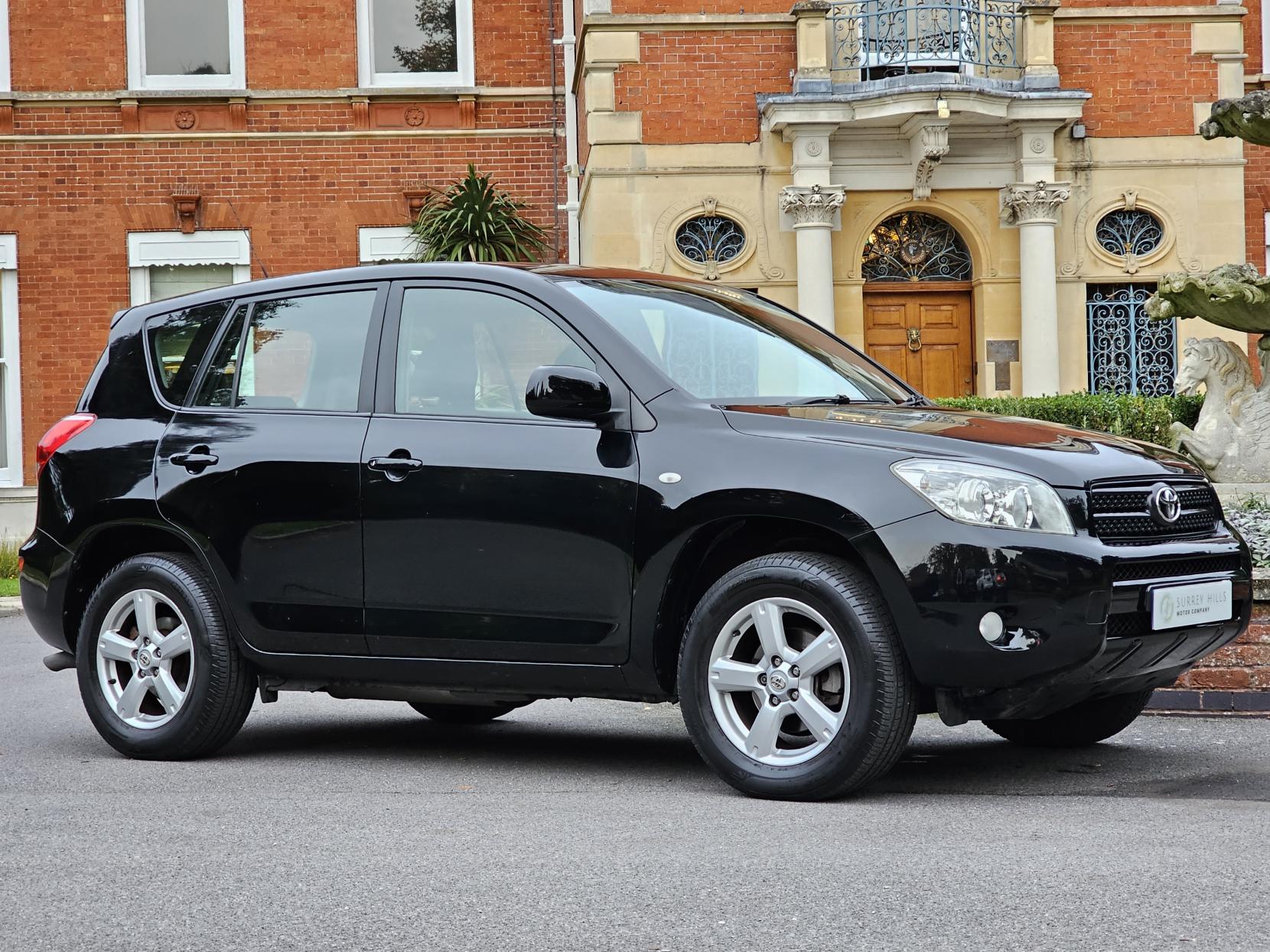 Toyota RAV4 2.0 XT4 SUV 5dr Petrol Manual 4WD (209 g/km, 150 bhp)