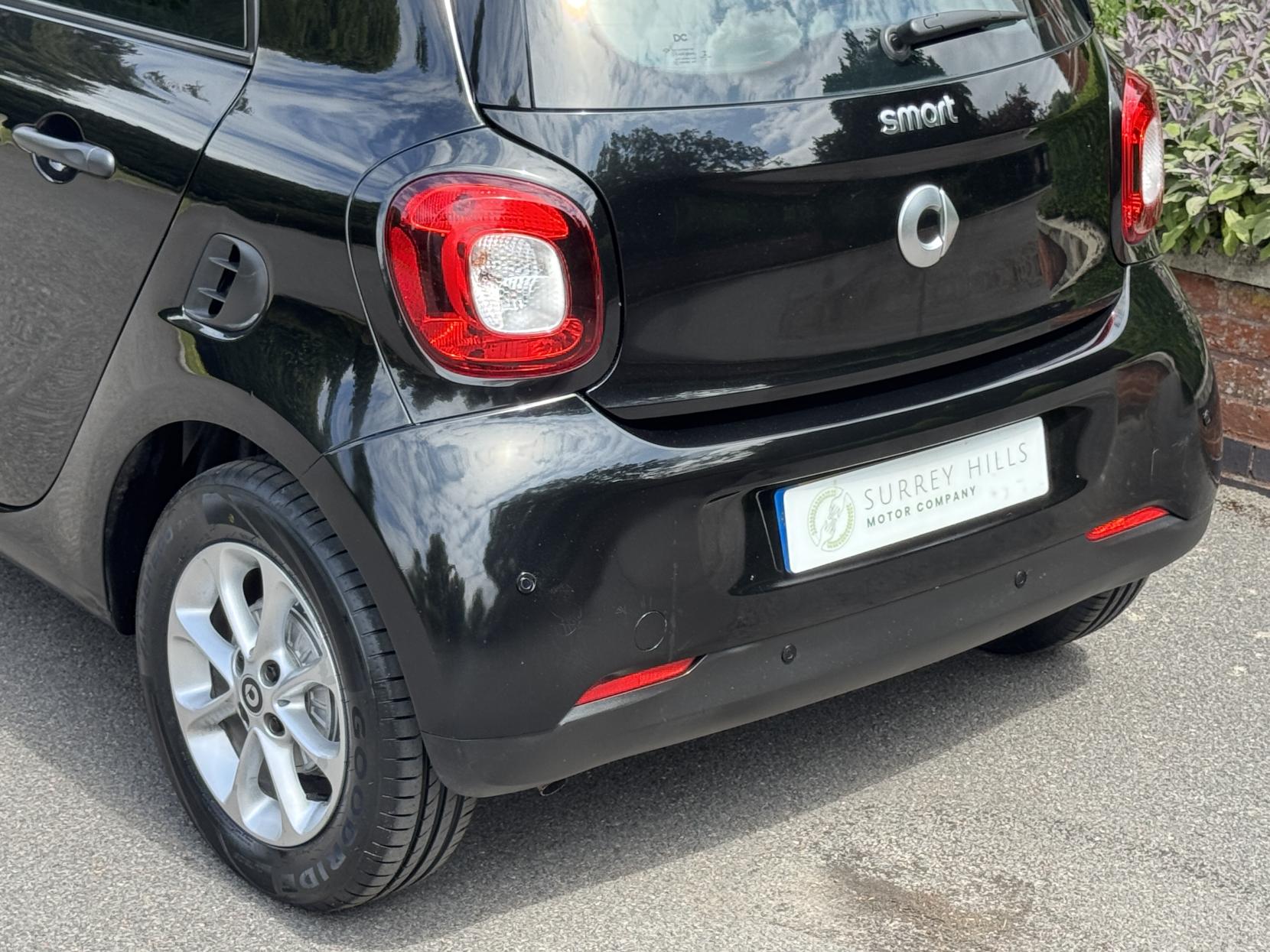 Smart forfour 0.9T Passion Hatchback 5dr Petrol Twinamic Euro 6 (s/s) (90 ps)