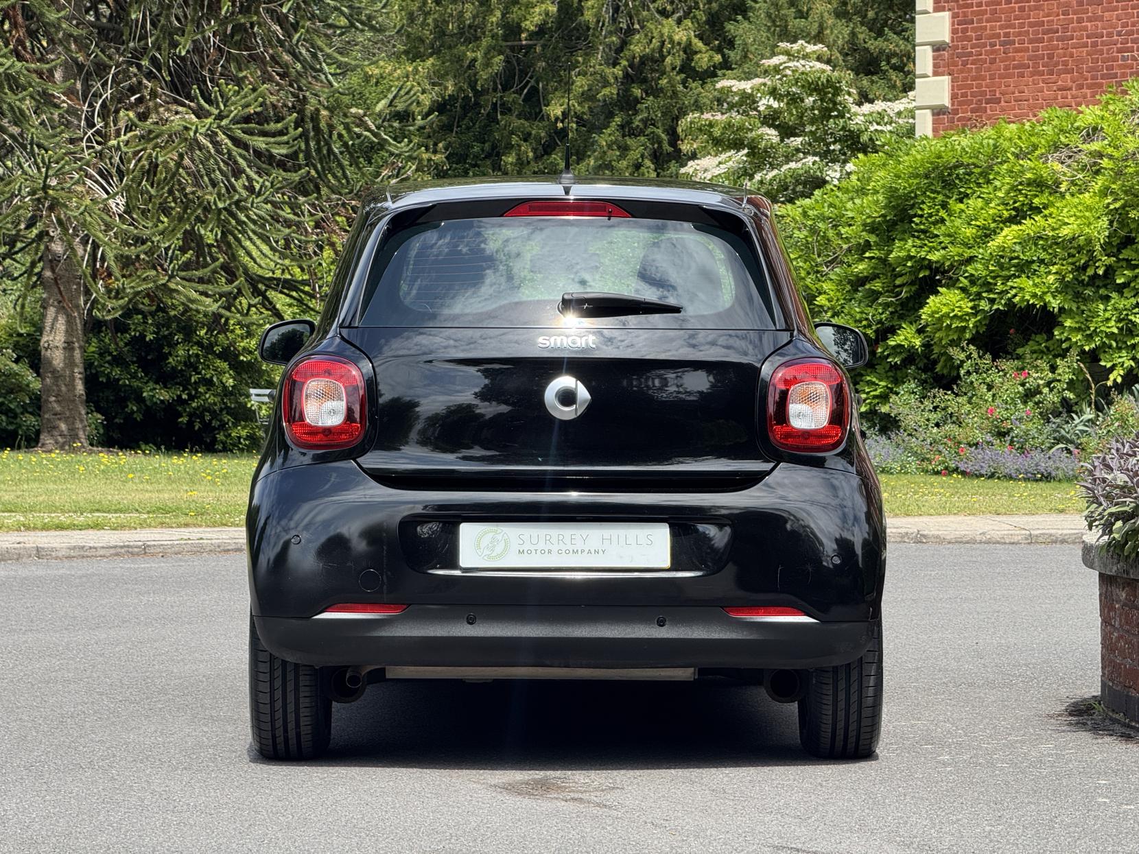 Smart forfour 0.9T Passion Hatchback 5dr Petrol Twinamic Euro 6 (s/s) (90 ps)