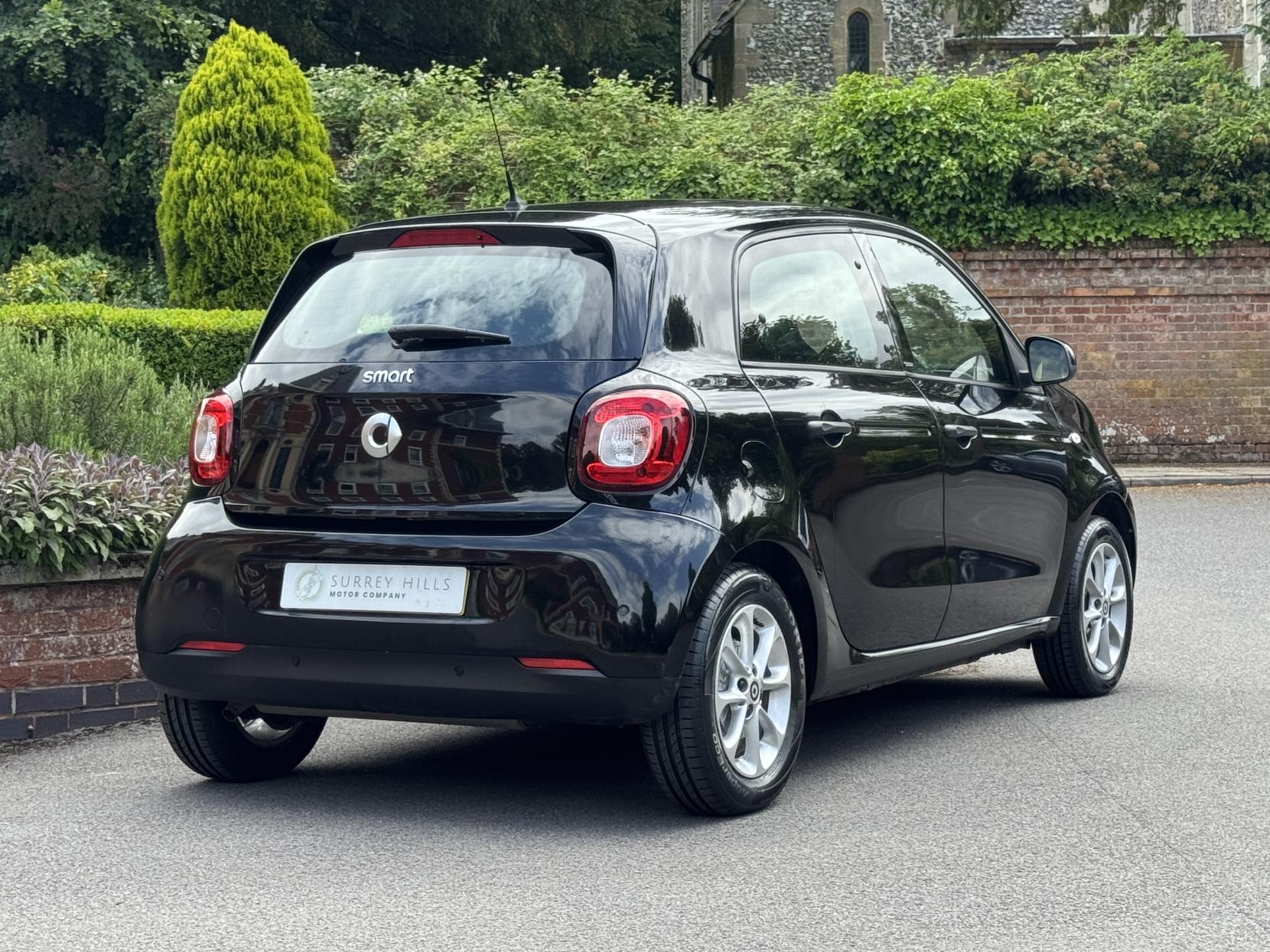 Smart forfour 0.9T Passion Hatchback 5dr Petrol Twinamic Euro 6 (s/s) (90 ps)