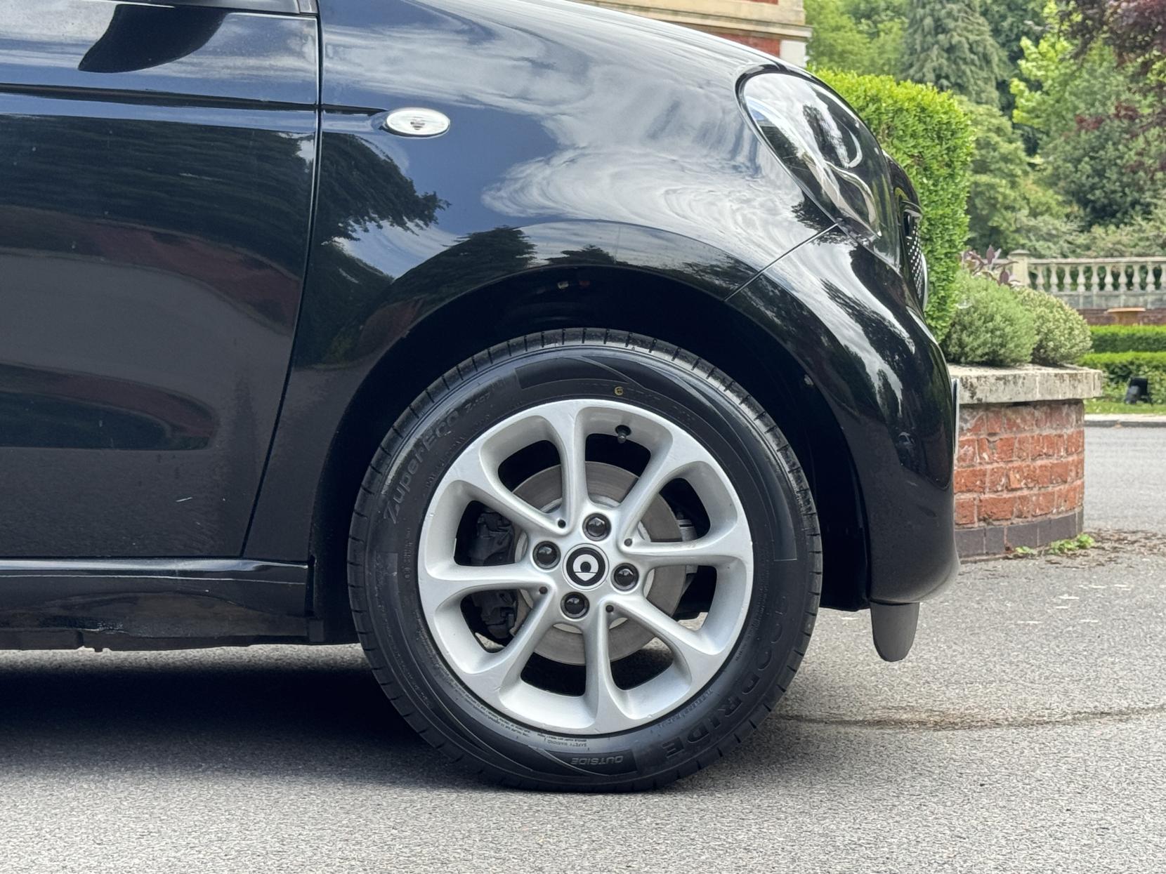 Smart forfour 0.9T Passion Hatchback 5dr Petrol Twinamic Euro 6 (s/s) (90 ps)