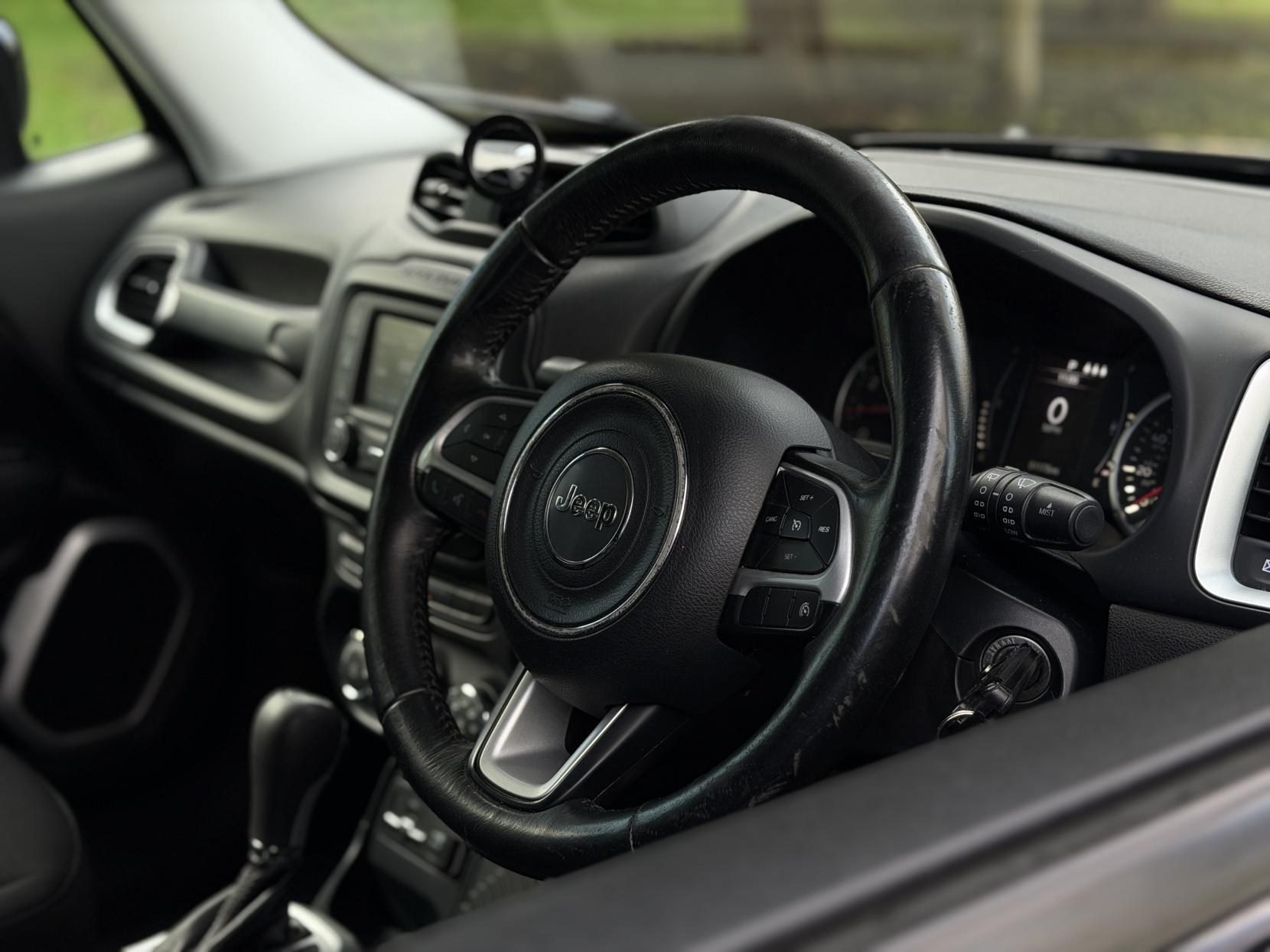 Jeep Renegade 1.4T MultiAirII Longitude SUV 5dr Petrol DDCT Euro 6 (s/s) (140 ps)