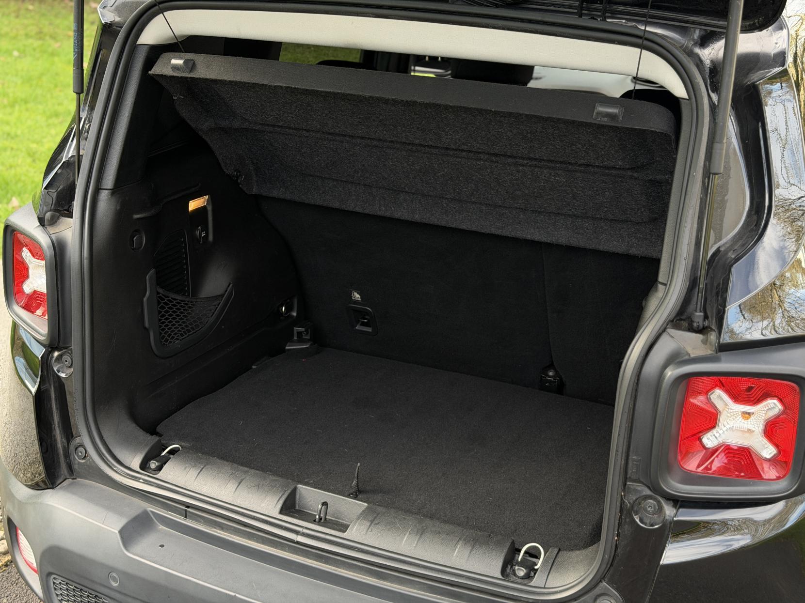 Jeep Renegade 1.4T MultiAirII Longitude SUV 5dr Petrol DDCT Euro 6 (s/s) (140 ps)