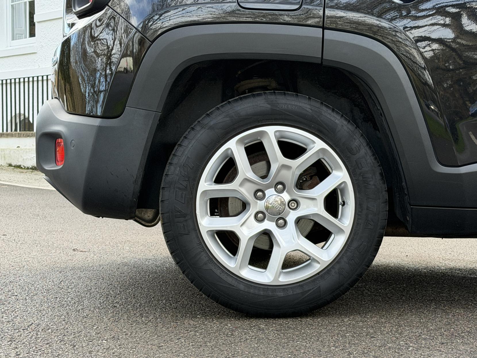 Jeep Renegade 1.4T MultiAirII Longitude SUV 5dr Petrol DDCT Euro 6 (s/s) (140 ps)