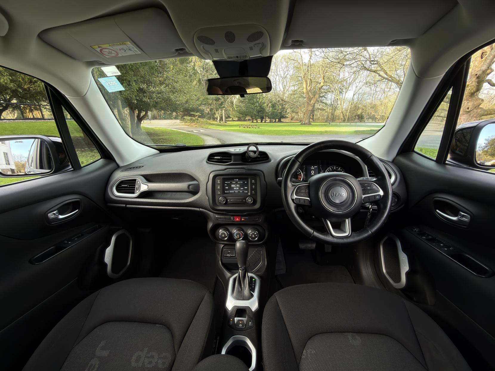 Jeep Renegade 1.4T MultiAirII Longitude SUV 5dr Petrol DDCT Euro 6 (s/s) (140 ps)