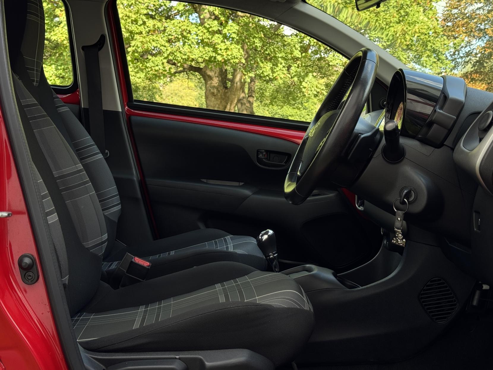 Peugeot 108 1.0 Active Hatchback 5dr Petrol 2 Tronic Euro 6 (68 ps)