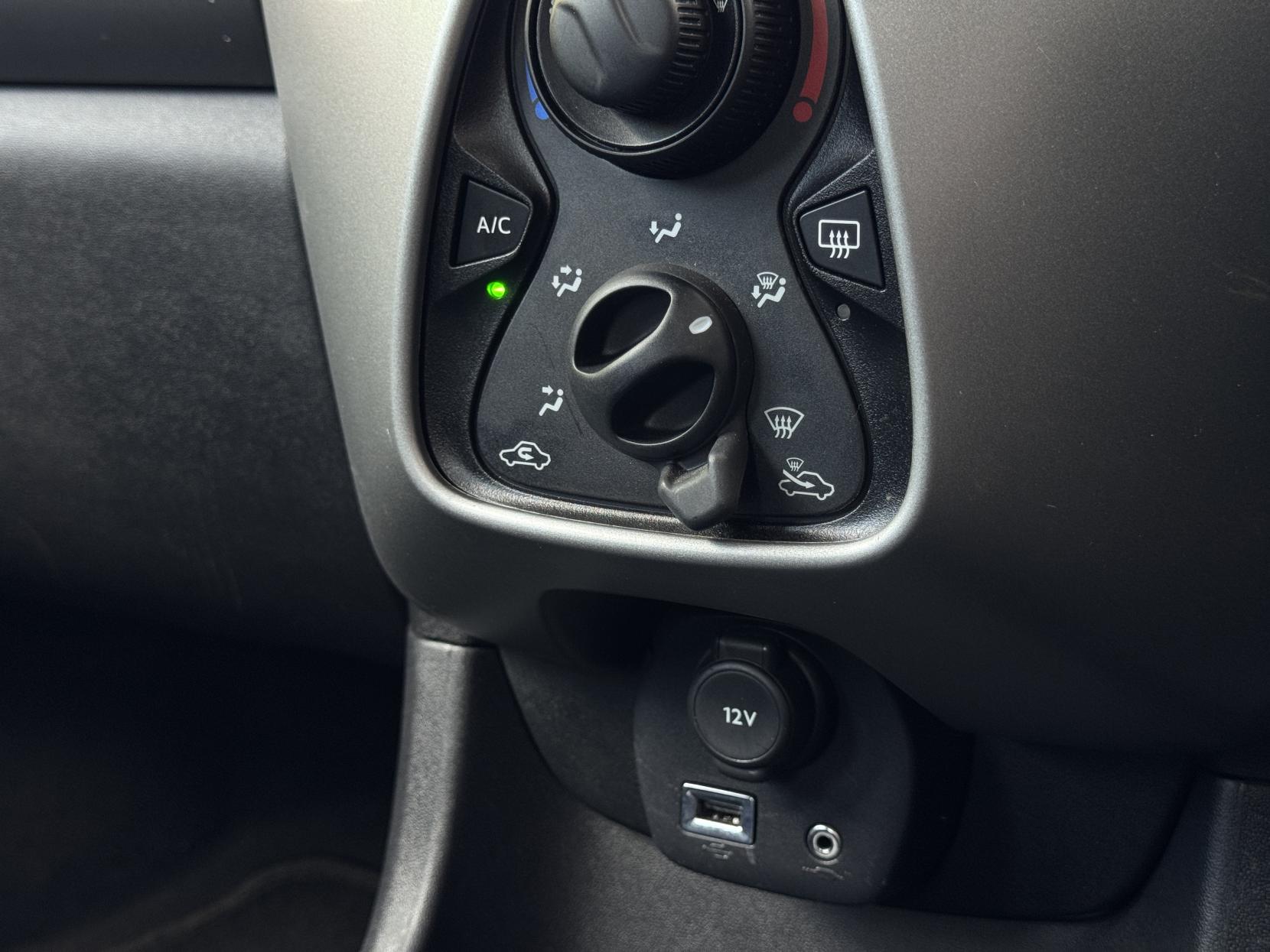 Peugeot 108 1.0 Active Hatchback 5dr Petrol 2 Tronic Euro 6 (68 ps)