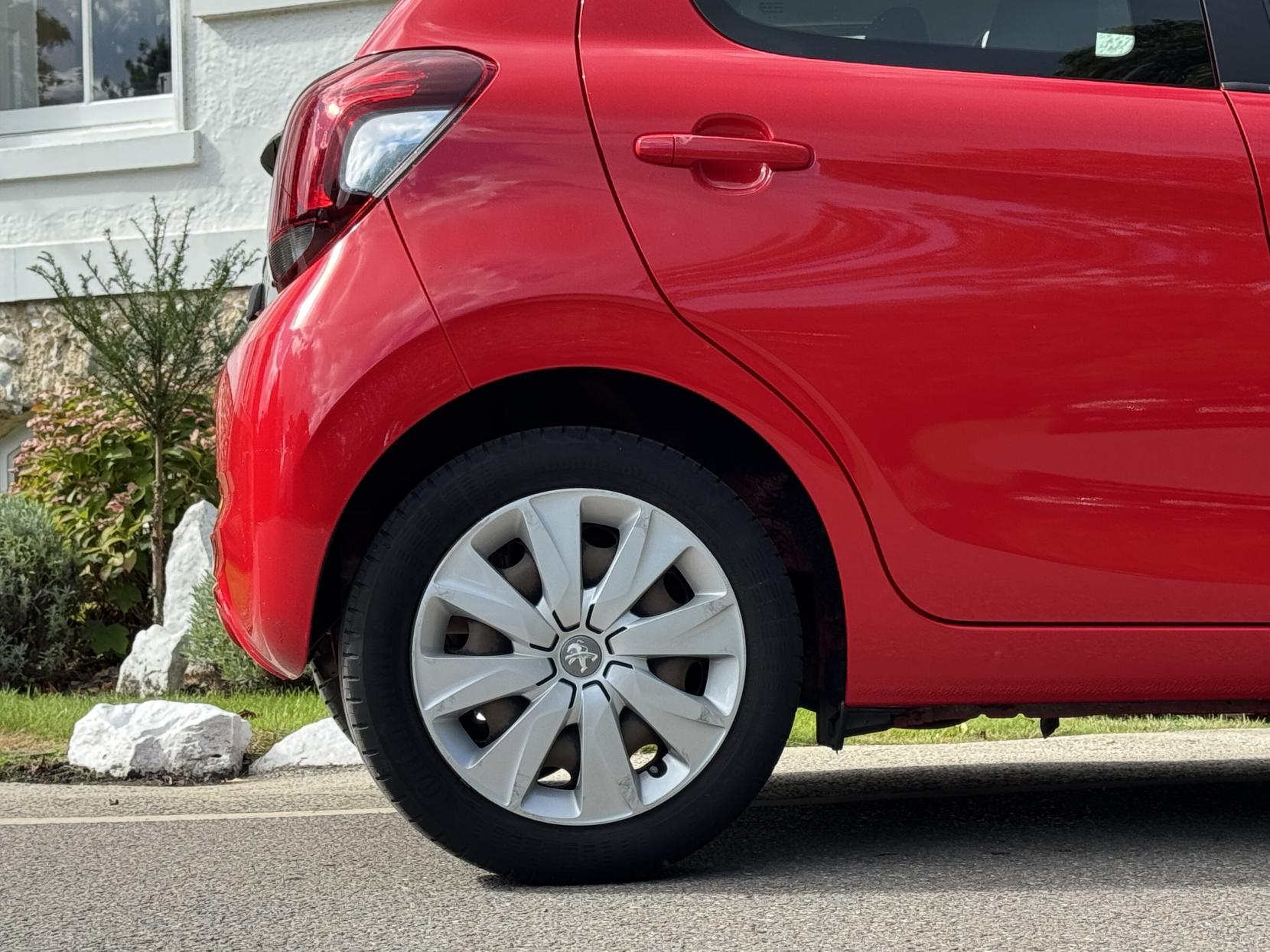 Peugeot 108 1.0 Active Hatchback 5dr Petrol 2 Tronic Euro 6 (68 ps)