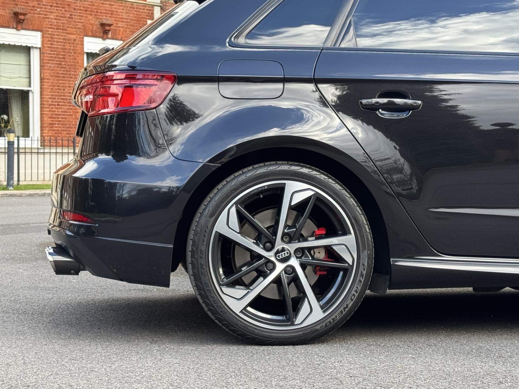 Audi S3 2.0 TFSI Black Edition Sportback 5dr Petrol S Tronic quattro Euro 6 (s/s) (300 ps)
