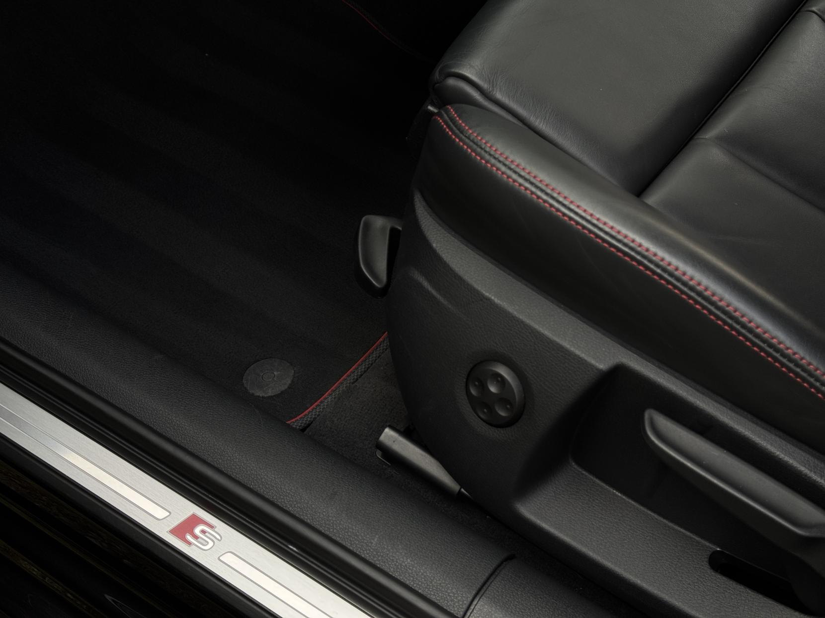 Audi S3 2.0 TFSI Black Edition Sportback 5dr Petrol S Tronic quattro Euro 6 (s/s) (300 ps)