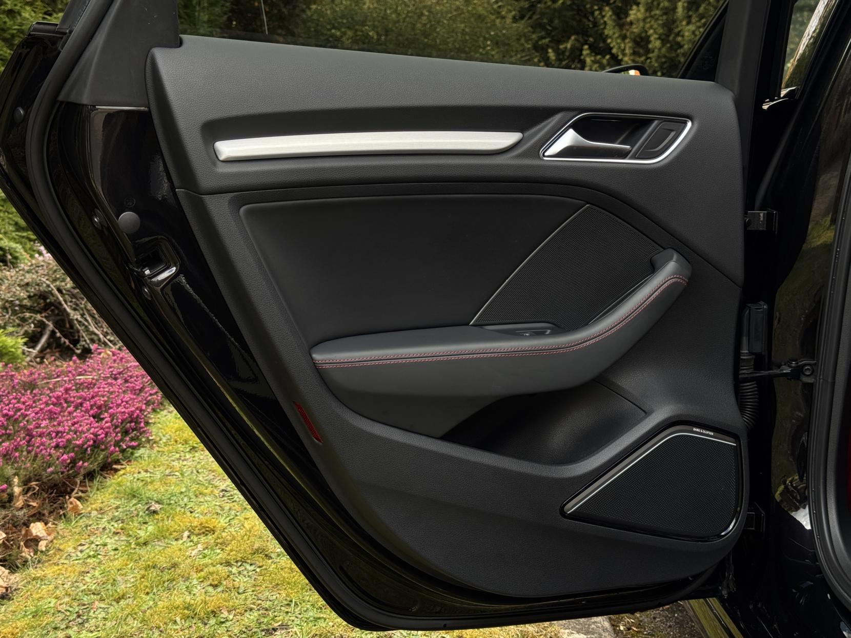 Audi S3 2.0 TFSI Black Edition Sportback 5dr Petrol S Tronic quattro Euro 6 (s/s) (300 ps)
