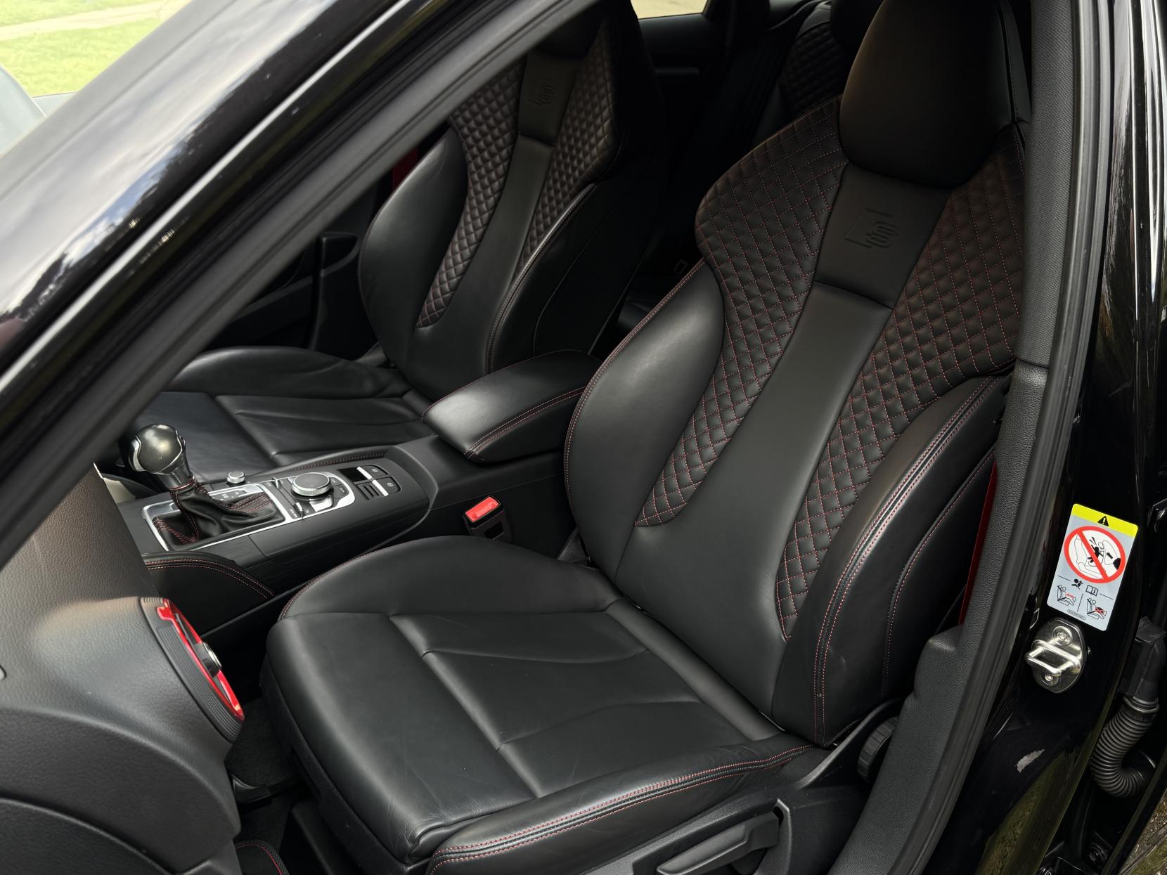 Audi S3 2.0 TFSI Black Edition Sportback 5dr Petrol S Tronic quattro Euro 6 (s/s) (300 ps)