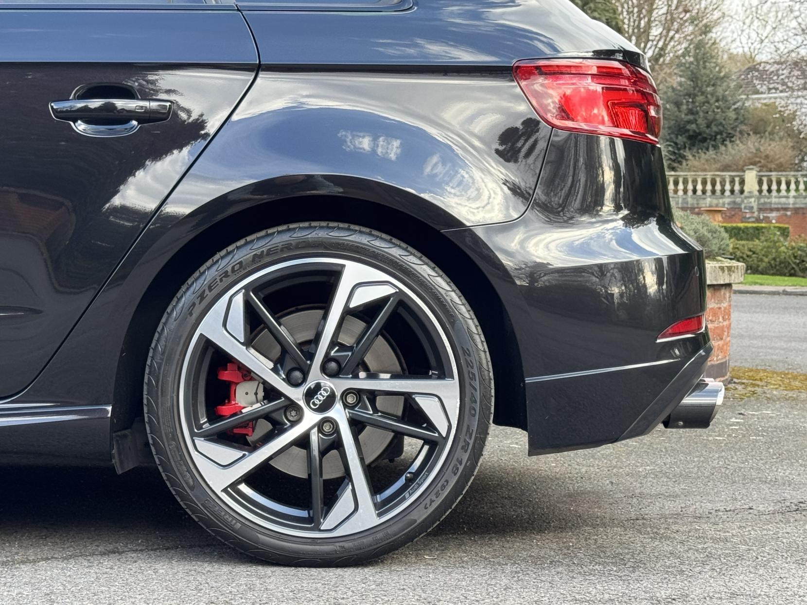 Audi S3 2.0 TFSI Black Edition Sportback 5dr Petrol S Tronic quattro Euro 6 (s/s) (300 ps)
