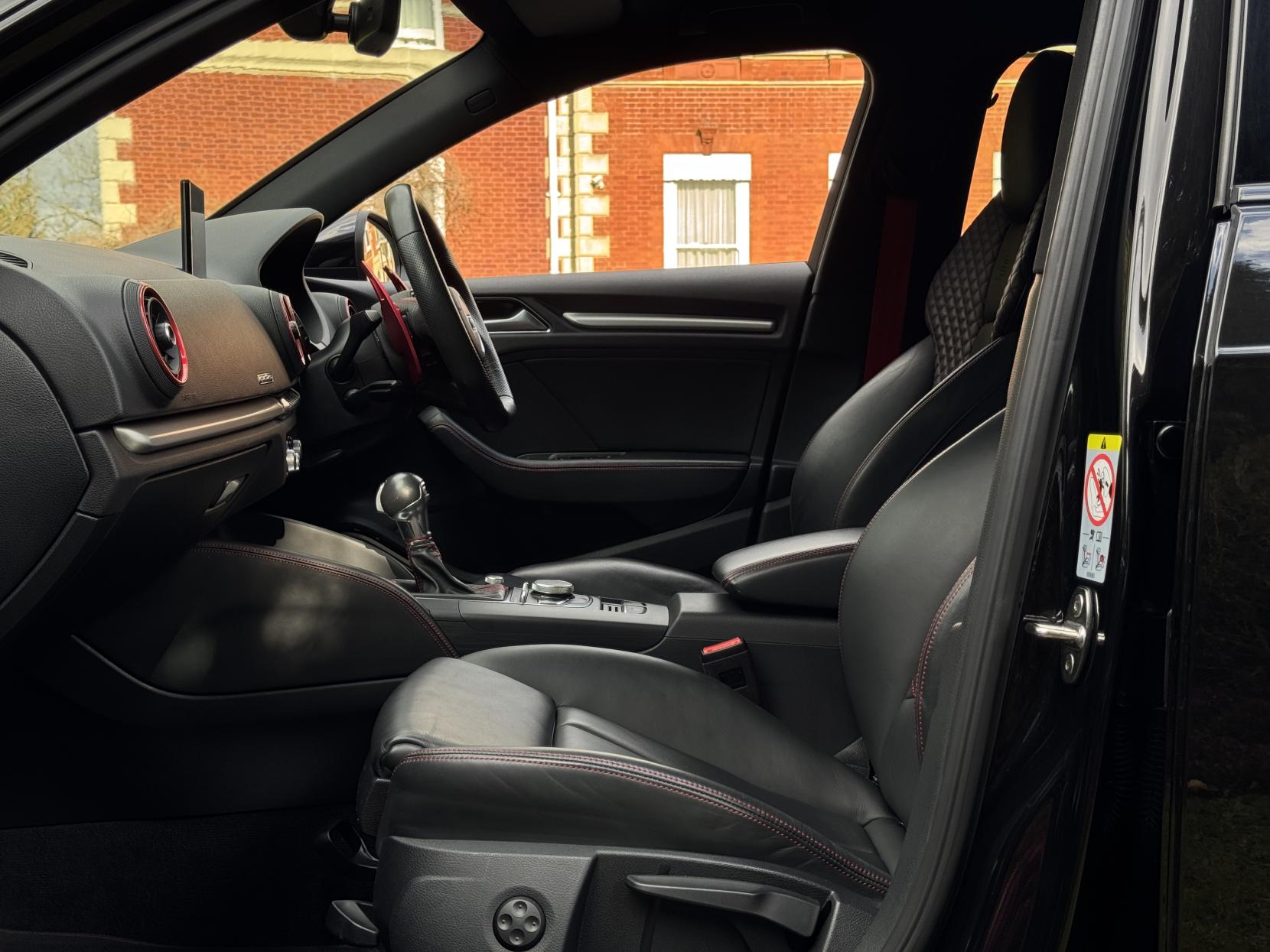 Audi S3 2.0 TFSI Black Edition Sportback 5dr Petrol S Tronic quattro Euro 6 (s/s) (300 ps)