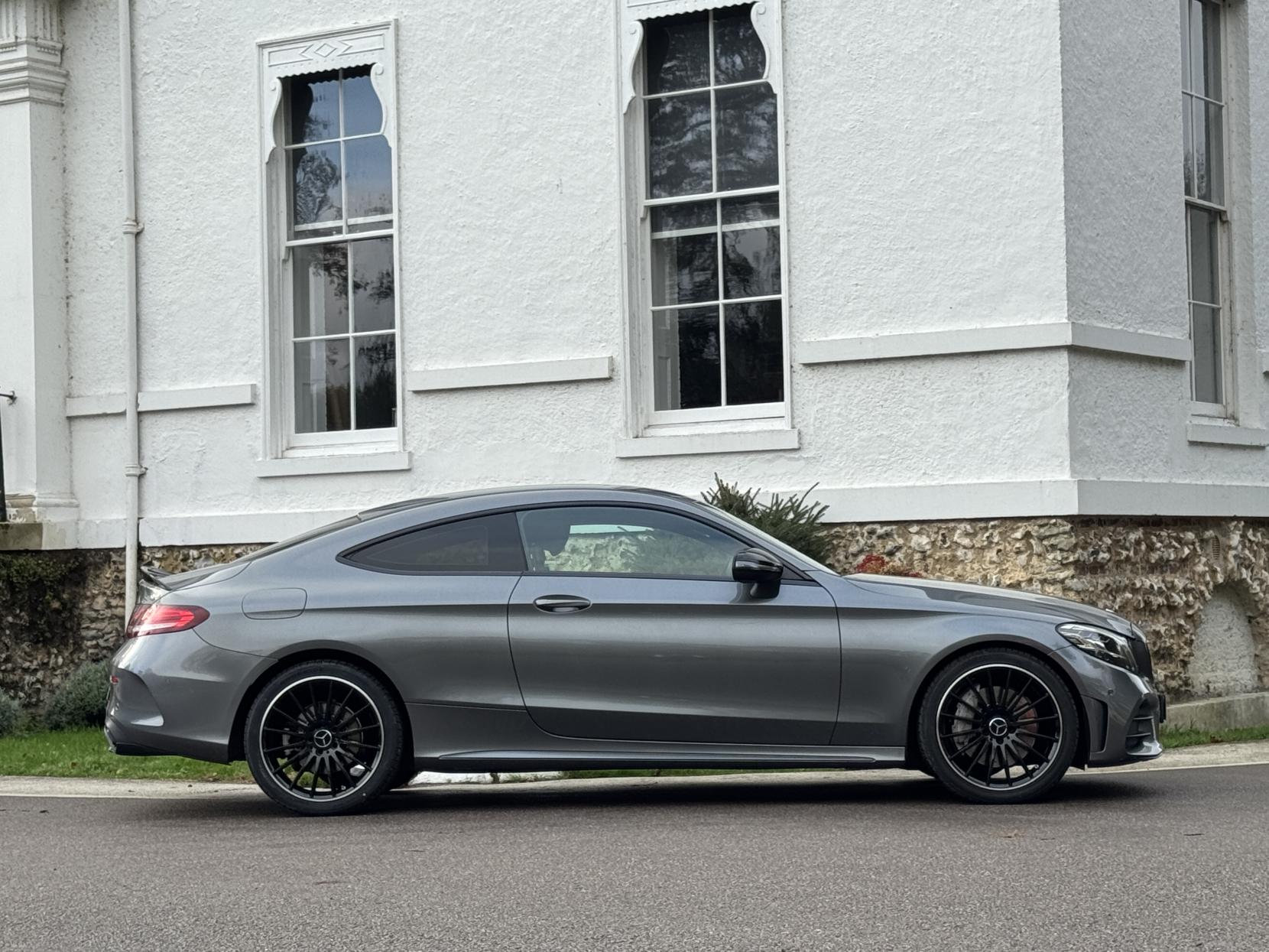 Mercedes-Benz C Class 2.0 C300 AMG Line Coupe 2dr Petrol G-Tronic+ Euro 6 (s/s) (258 ps)