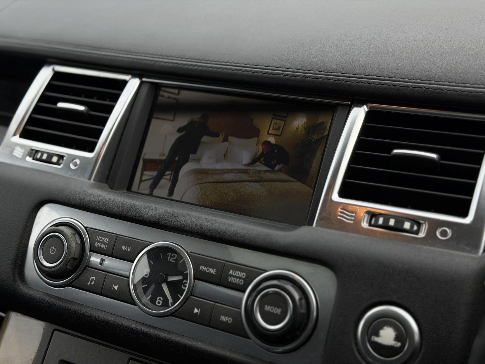 Land Rover Range Rover Sport 3.0 TD V6 HSE SUV 5dr Diesel CommandShift 4WD Euro 4 (245 ps)