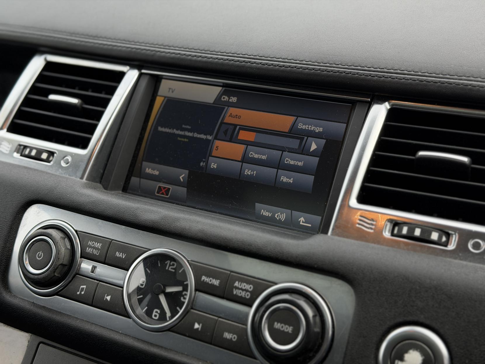 Land Rover Range Rover Sport 3.0 TD V6 HSE SUV 5dr Diesel CommandShift 4WD Euro 4 (245 ps)