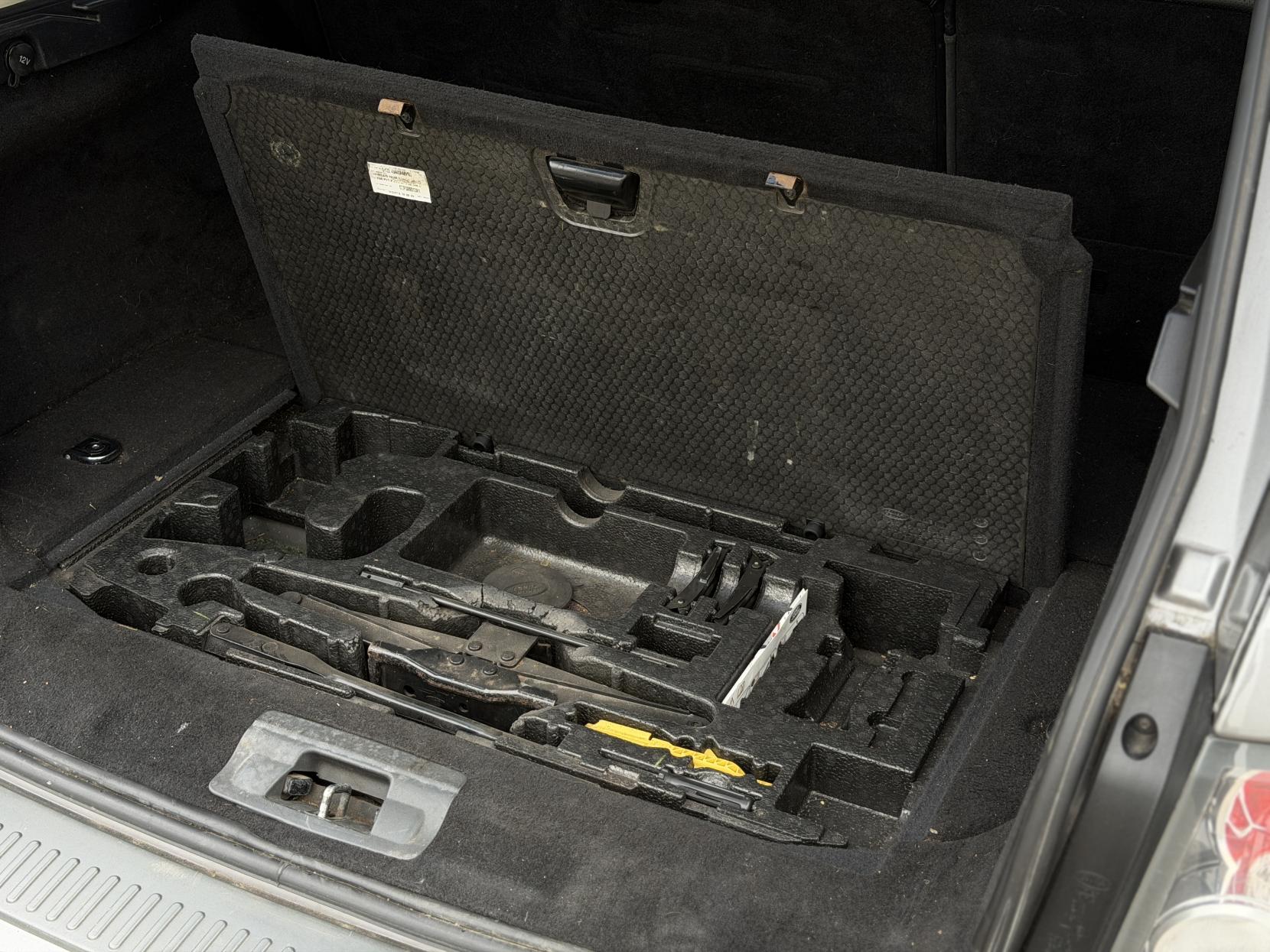 Land Rover Range Rover Sport 3.0 TD V6 HSE SUV 5dr Diesel CommandShift 4WD Euro 4 (245 ps)