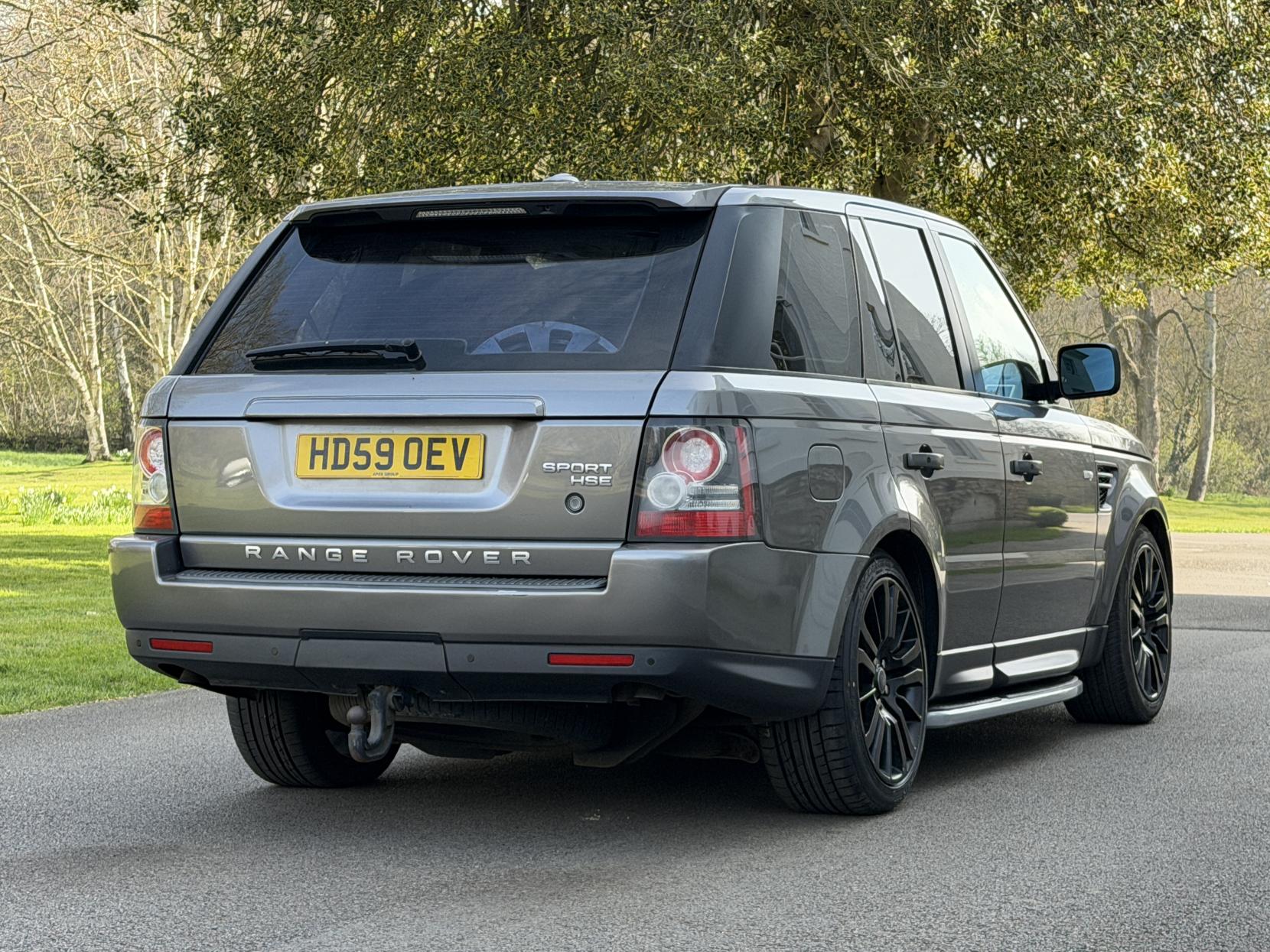 Land Rover Range Rover Sport 3.0 TD V6 HSE SUV 5dr Diesel CommandShift 4WD Euro 4 (245 ps)