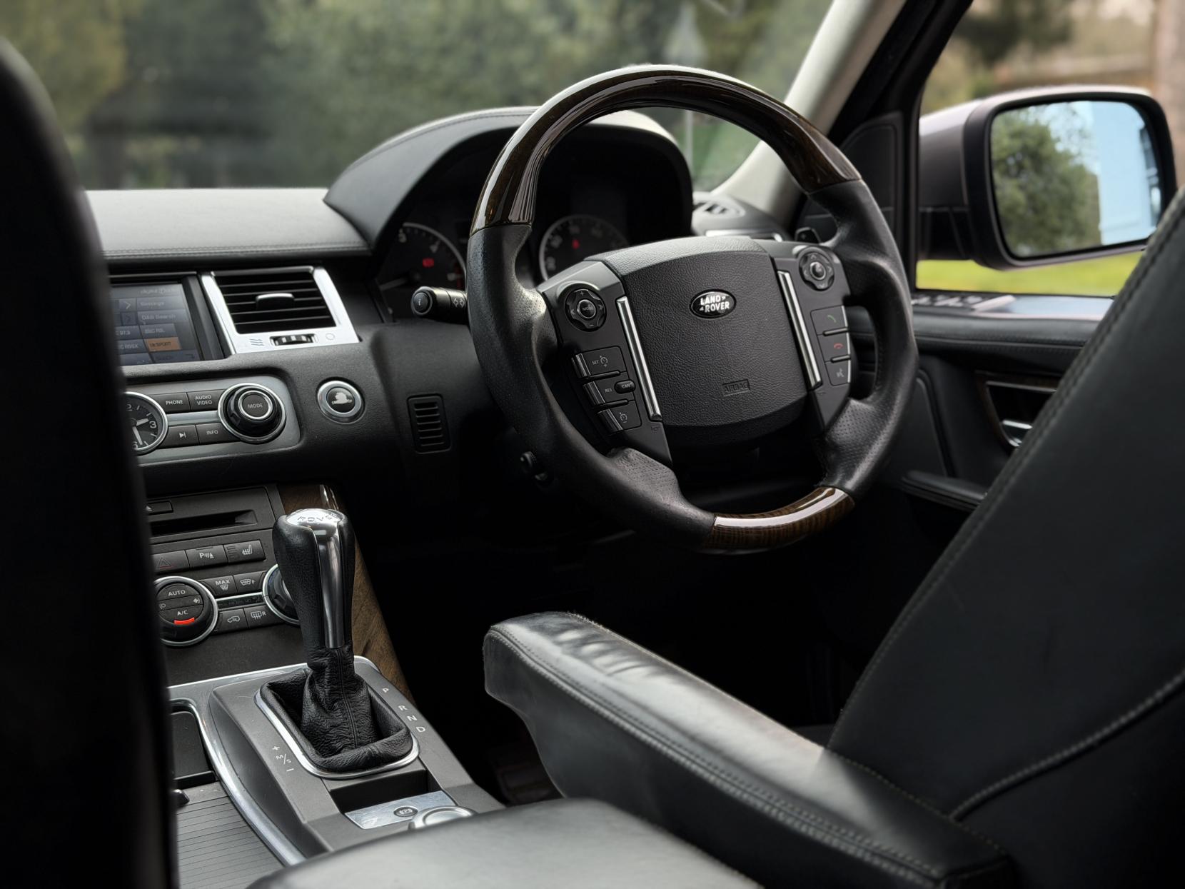 Land Rover Range Rover Sport 3.0 TD V6 HSE SUV 5dr Diesel CommandShift 4WD Euro 4 (245 ps)